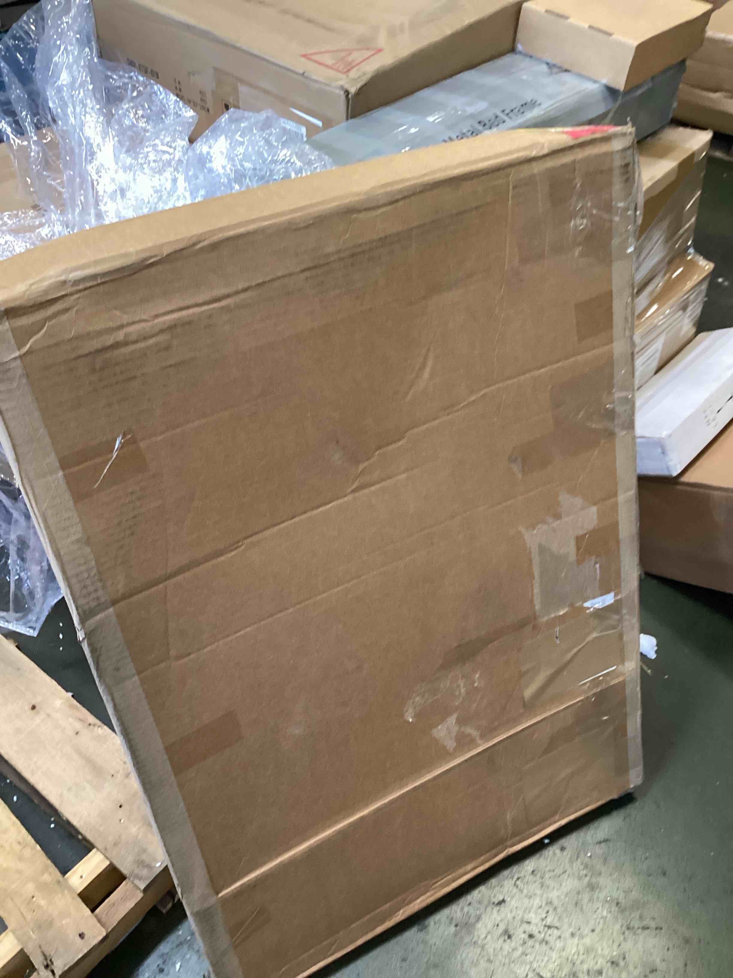 https://s3.amazonaws.com/lotting-images-prod/bidfta/PPE3687760_1750276018448.jpeg