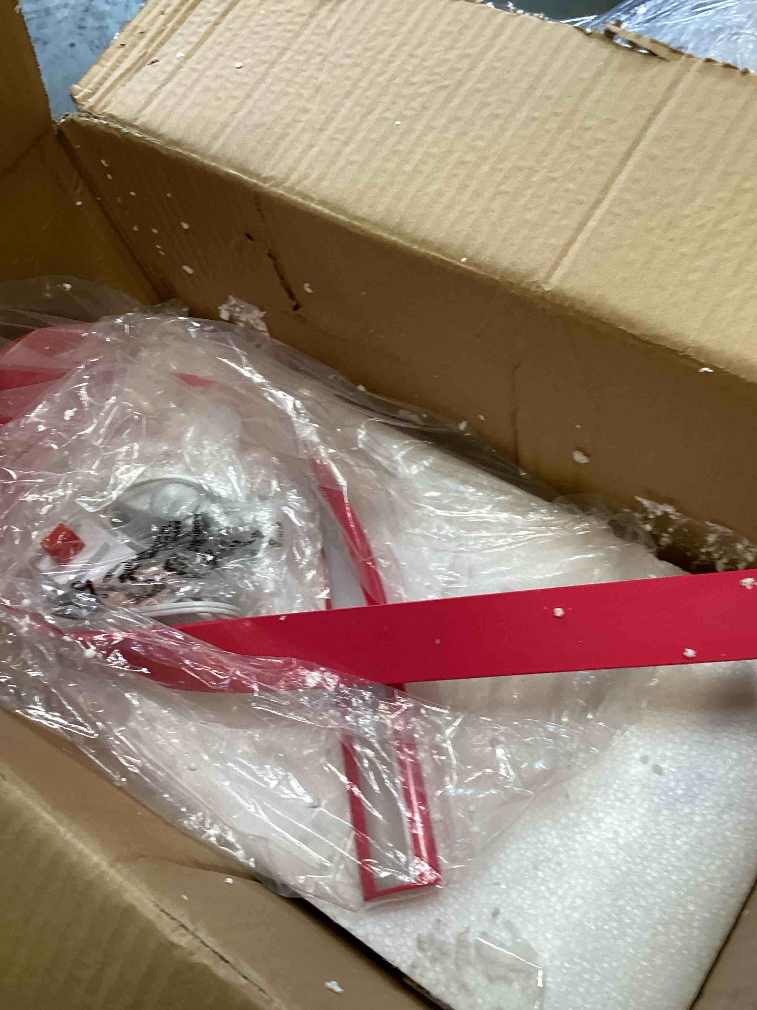 https://s3.amazonaws.com/lotting-images-prod/bidfta/PPE3687765_1750276680460.jpeg
