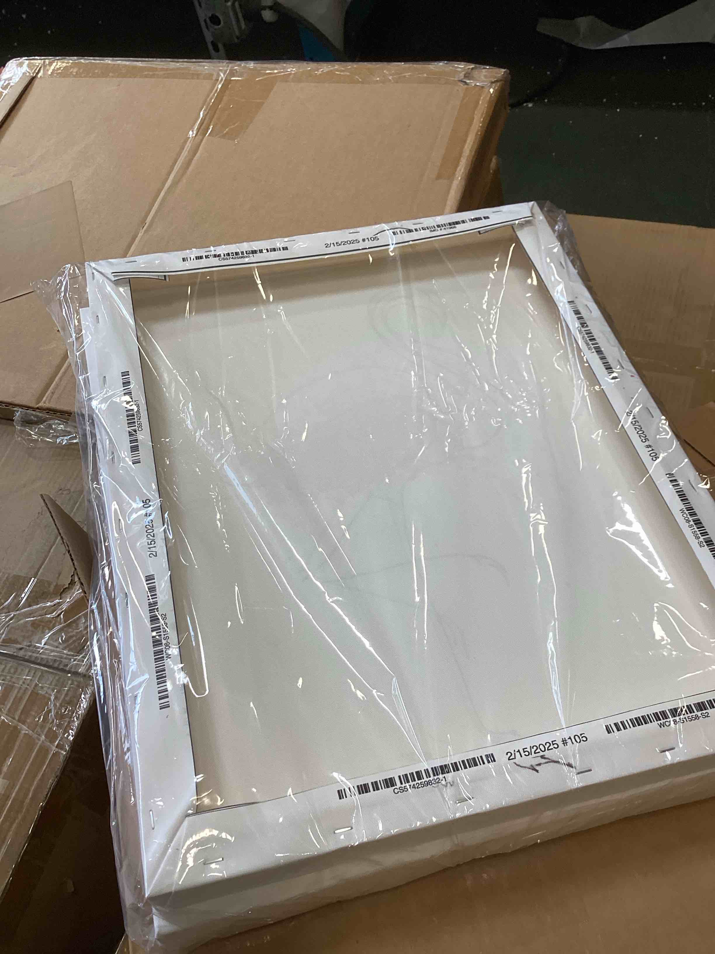 https://s3.amazonaws.com/lotting-images-prod/bidfta/PPE3687769_1750277220275.jpeg