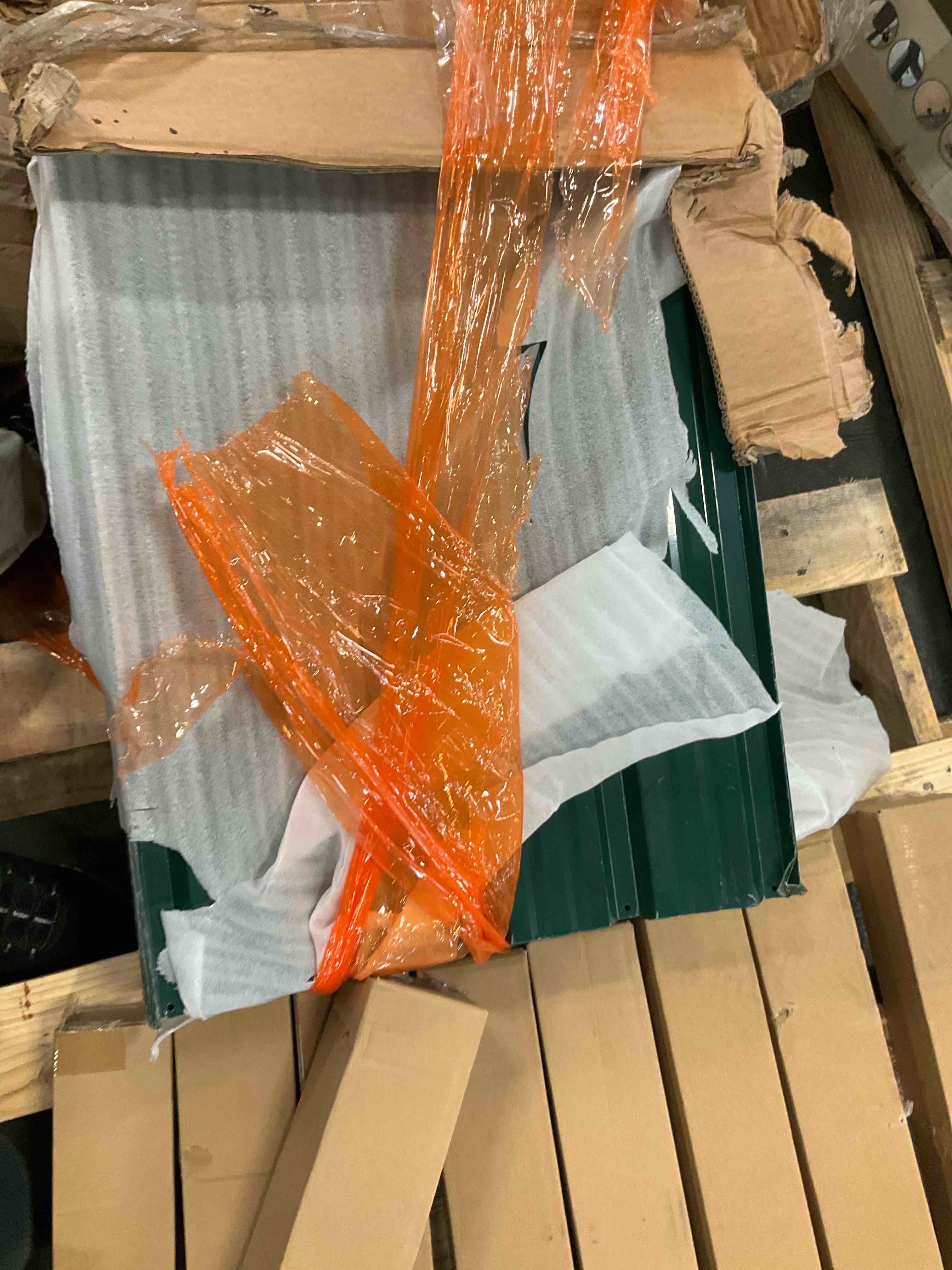 https://s3.amazonaws.com/lotting-images-prod/bidfta/PPE3687800_1750346652633.jpeg