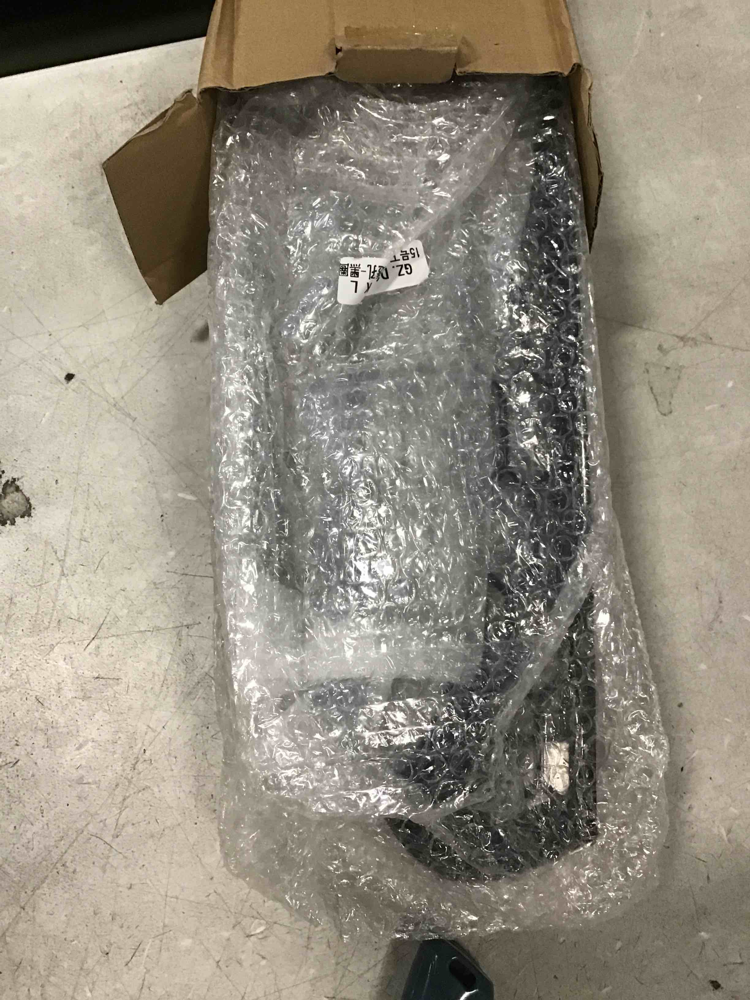 https://s3.amazonaws.com/lotting-images-prod/bidfta/PPE3688013_1748521819276.jpeg