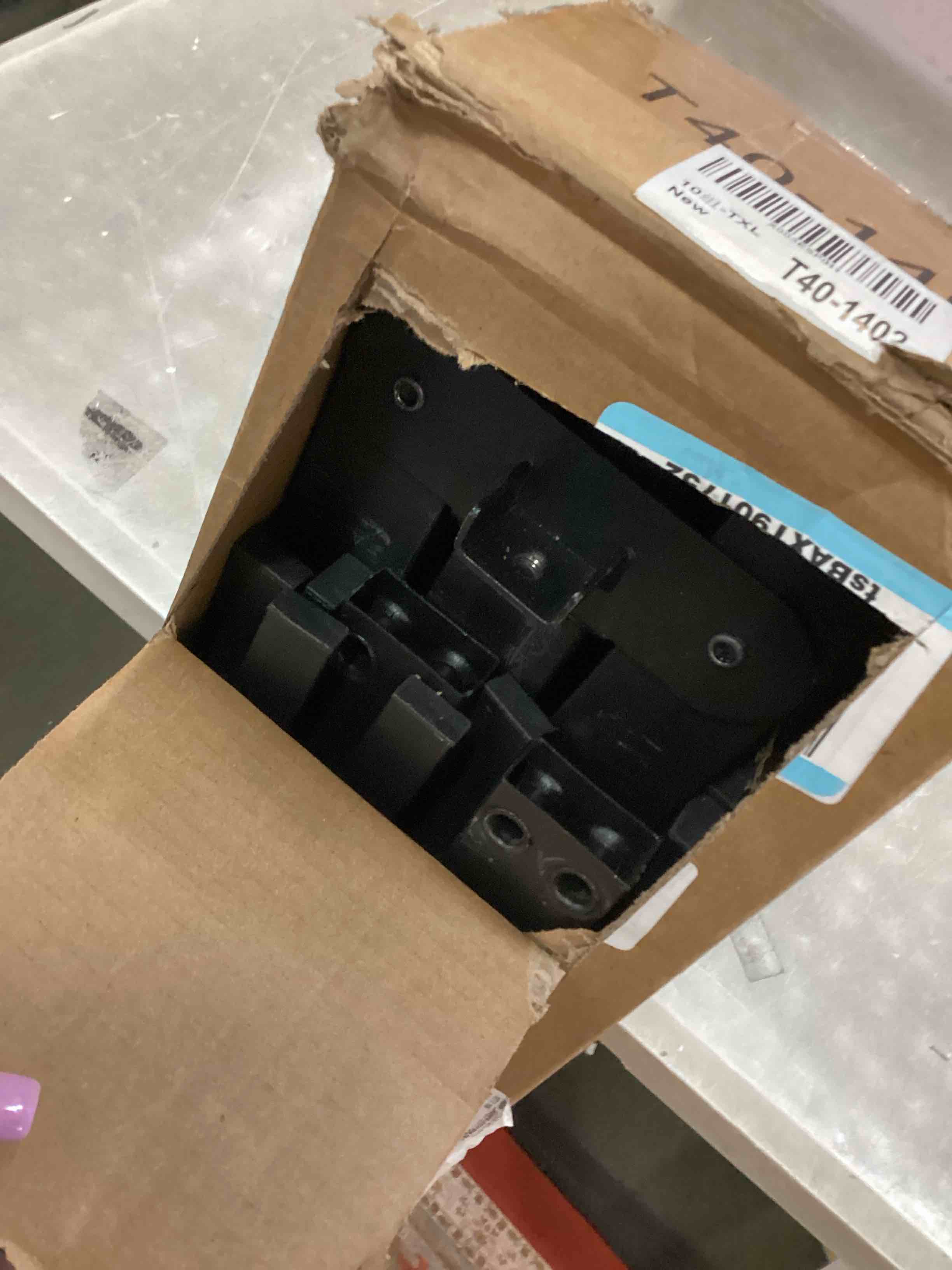 https://s3.amazonaws.com/lotting-images-prod/bidfta/PPE3689326_1749240610103.jpeg