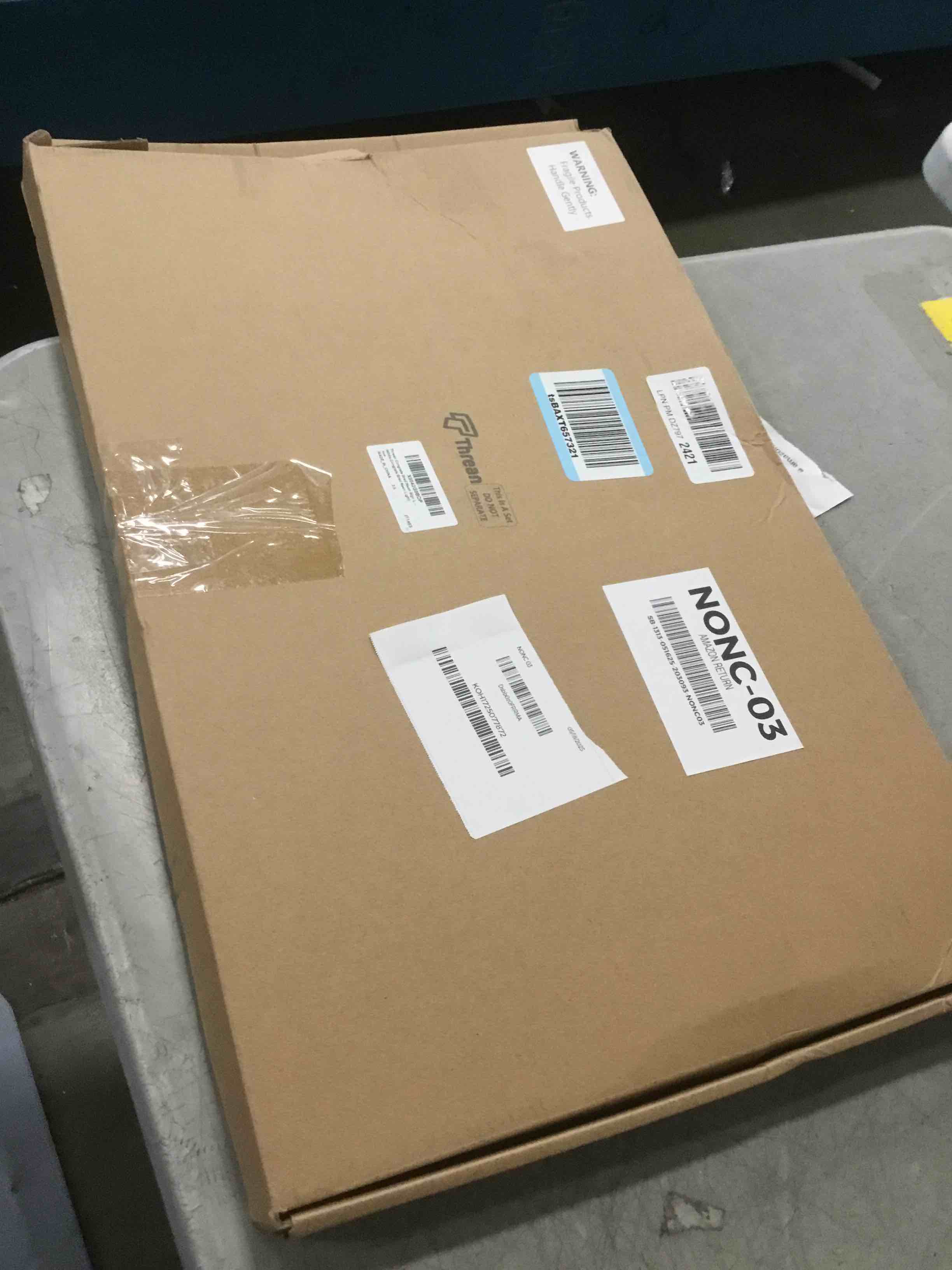 https://s3.amazonaws.com/lotting-images-prod/bidfta/PPE3691133_1749044373618.jpeg