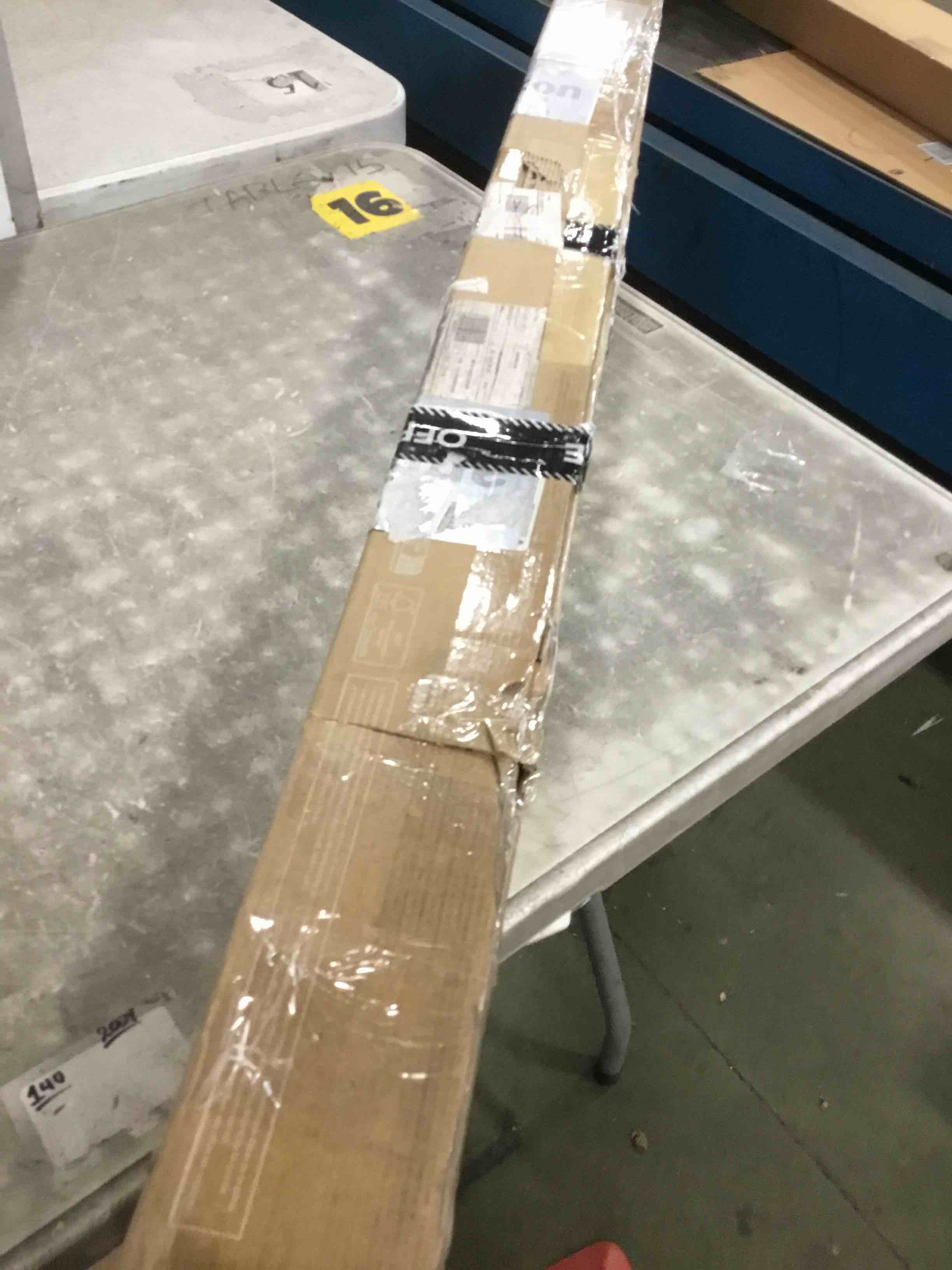 https://s3.amazonaws.com/lotting-images-prod/bidfta/PPE3691805_1749474066627.jpeg