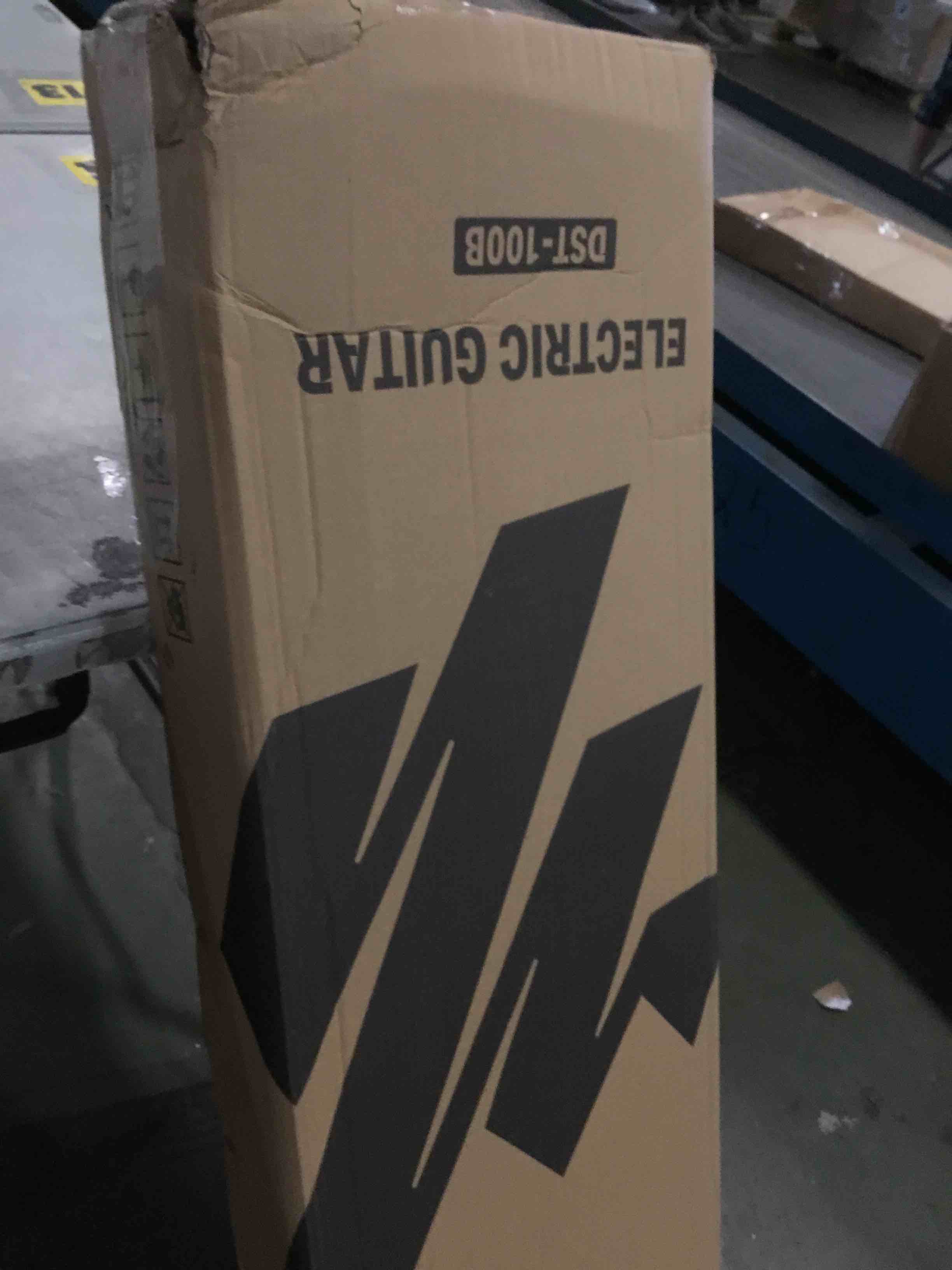 https://s3.amazonaws.com/lotting-images-prod/bidfta/PPE3692385_1749657864276.jpeg