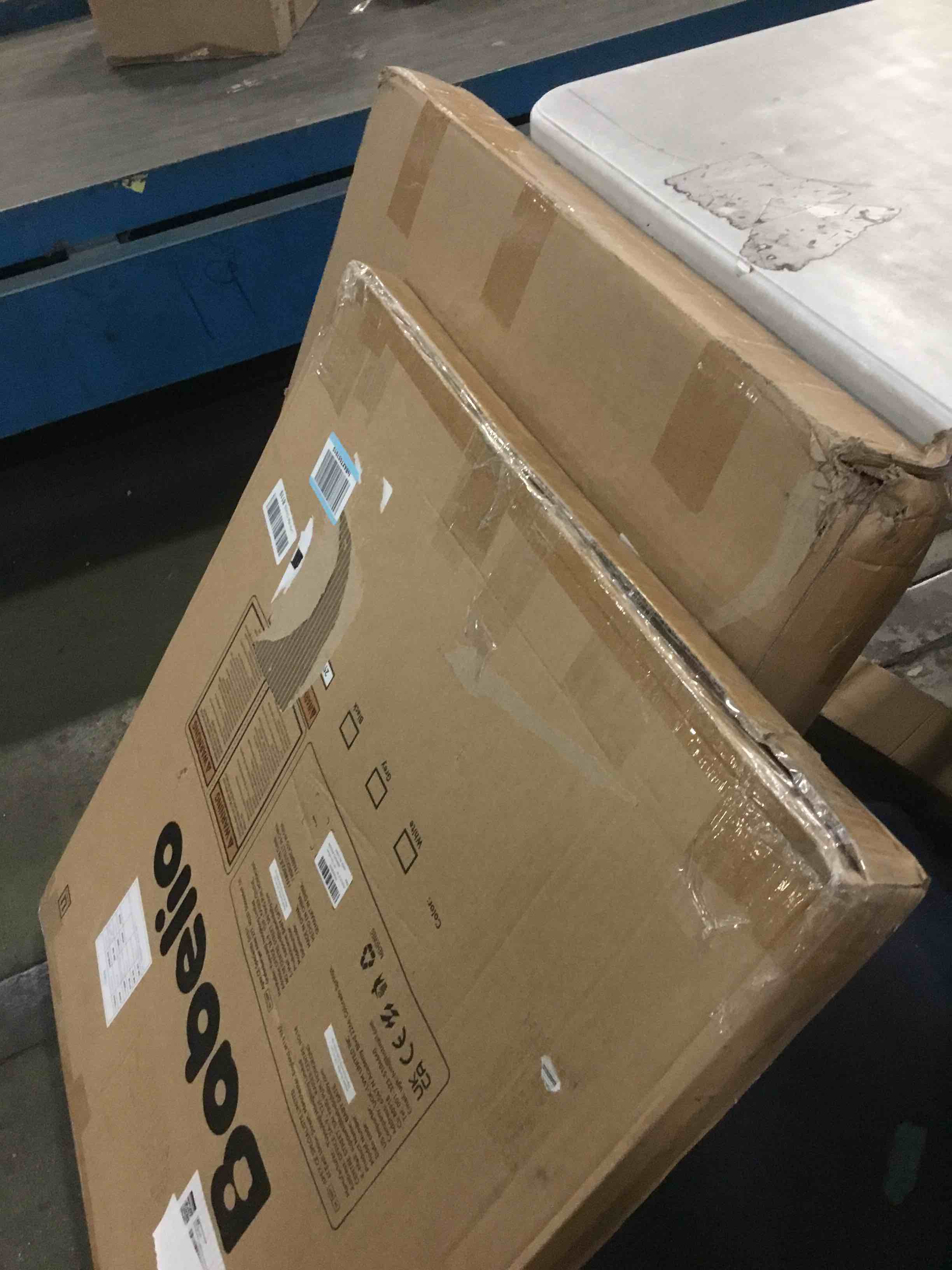 https://s3.amazonaws.com/lotting-images-prod/bidfta/PPE3692936_1749907802504.jpeg
