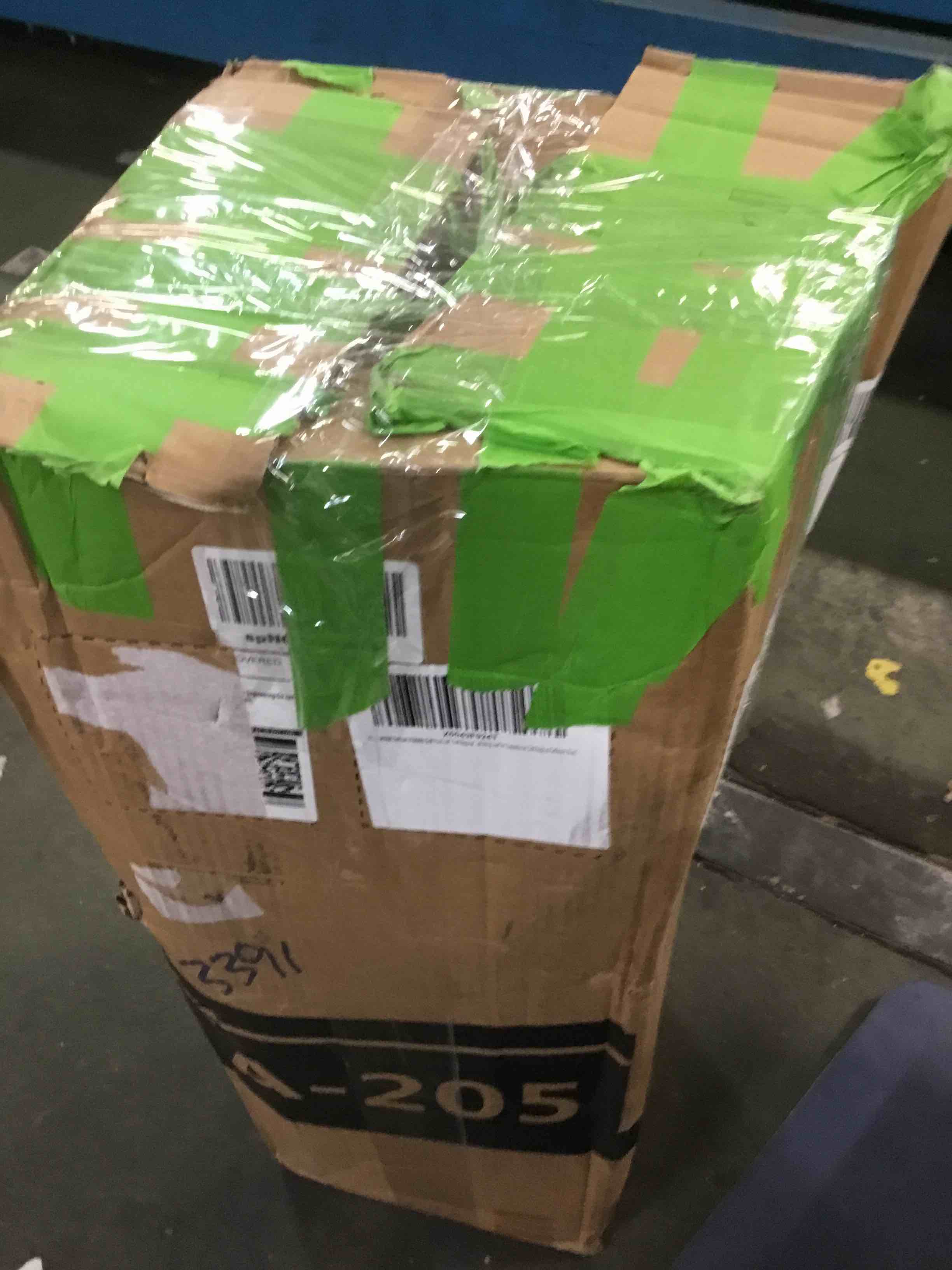 https://s3.amazonaws.com/lotting-images-prod/bidfta/PPE3692947_1749909059892.jpeg