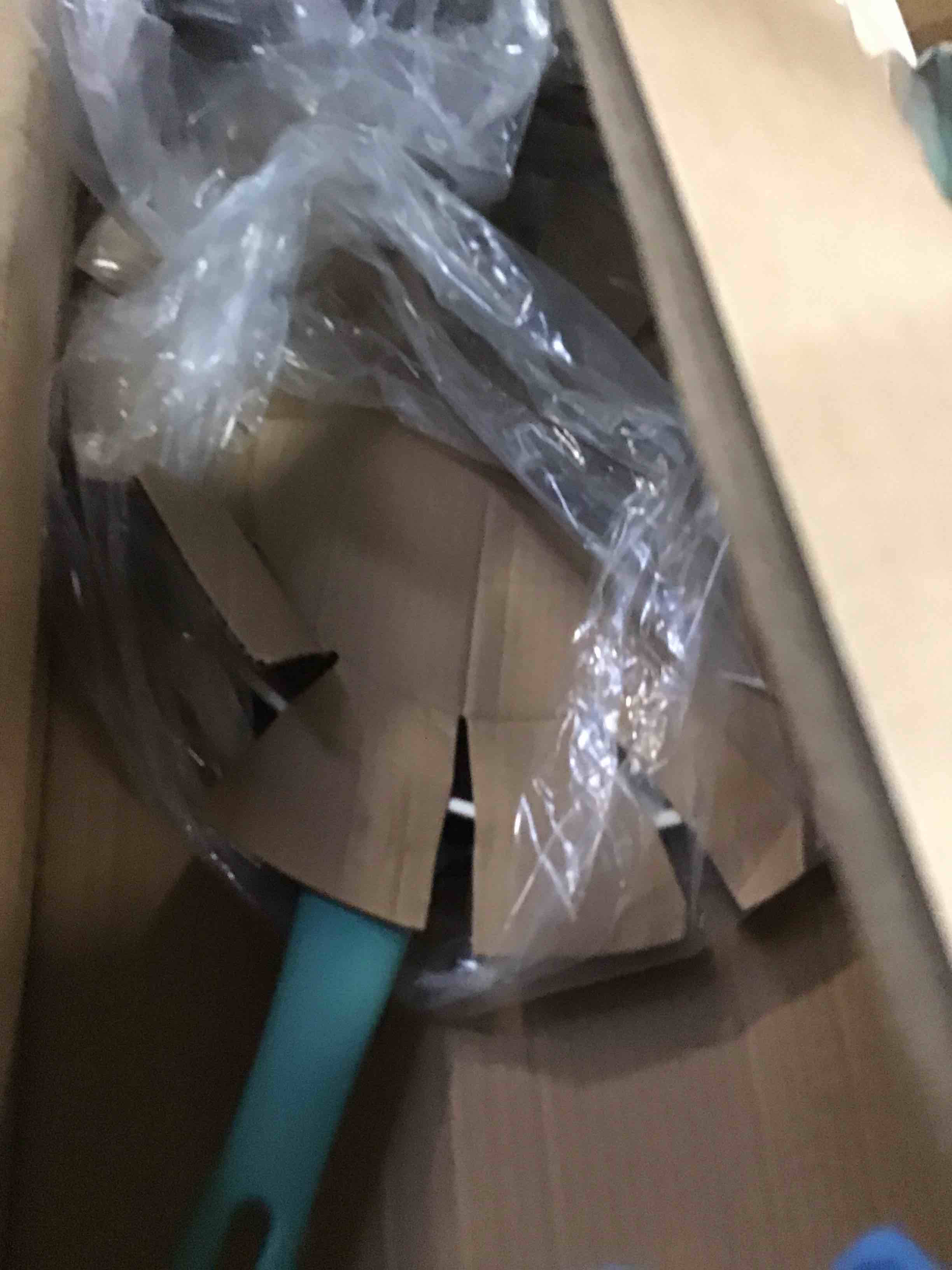 https://s3.amazonaws.com/lotting-images-prod/bidfta/PPE3694267_1747756436898.jpeg