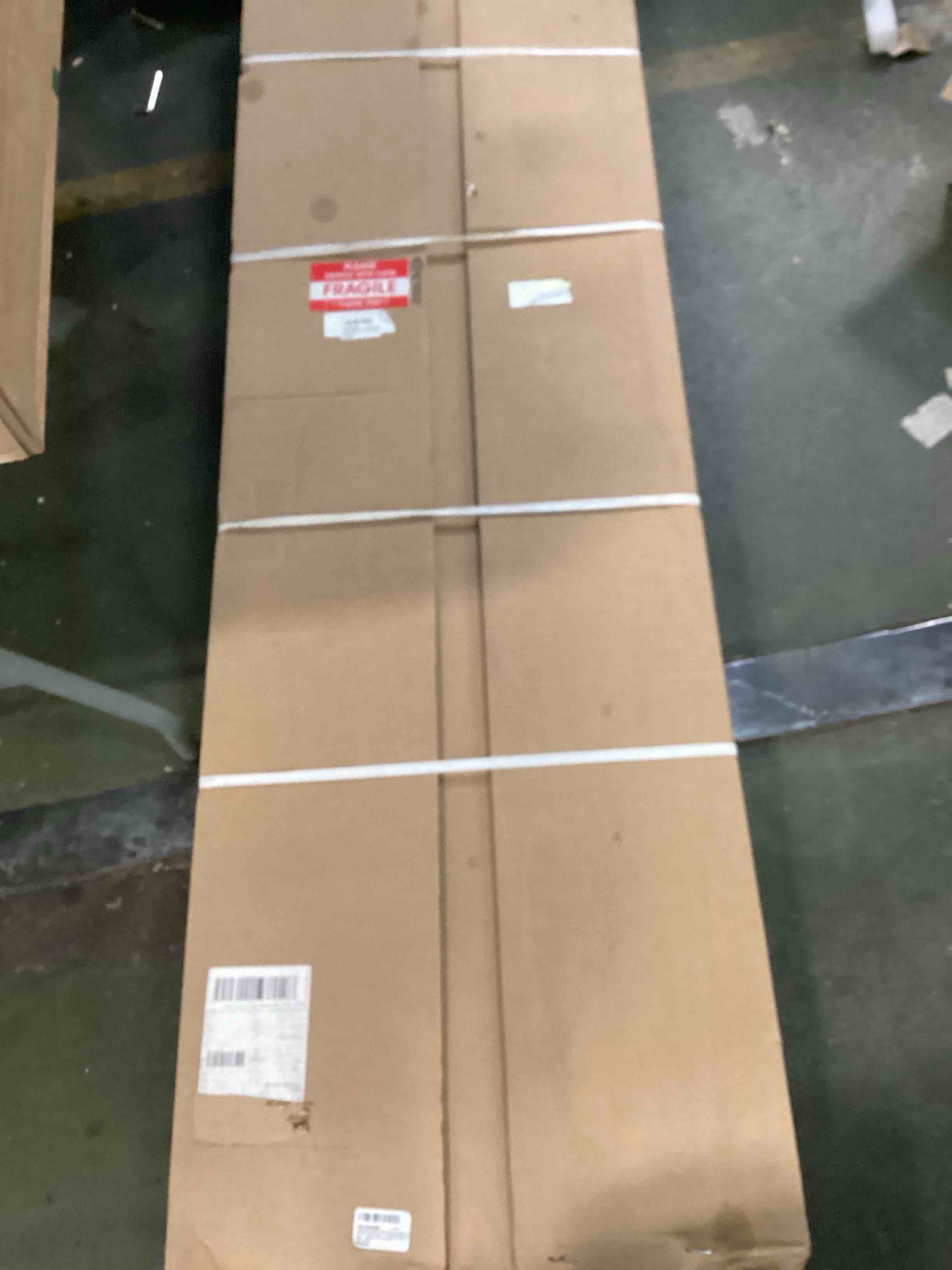 https://s3.amazonaws.com/lotting-images-prod/bidfta/PPE3694588_1747857022966.jpeg