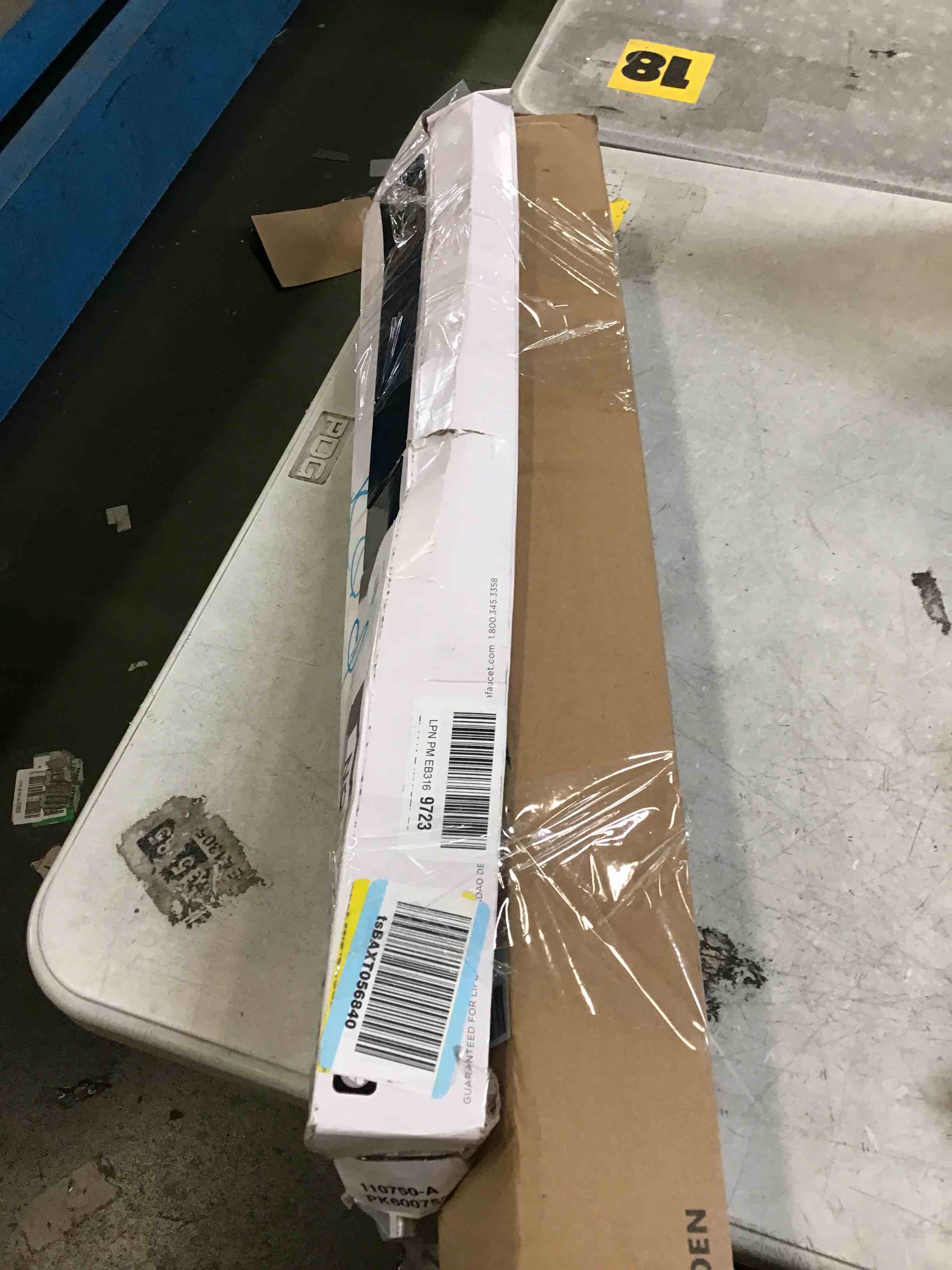 https://s3.amazonaws.com/lotting-images-prod/bidfta/PPE3696054_1749061707359.jpeg