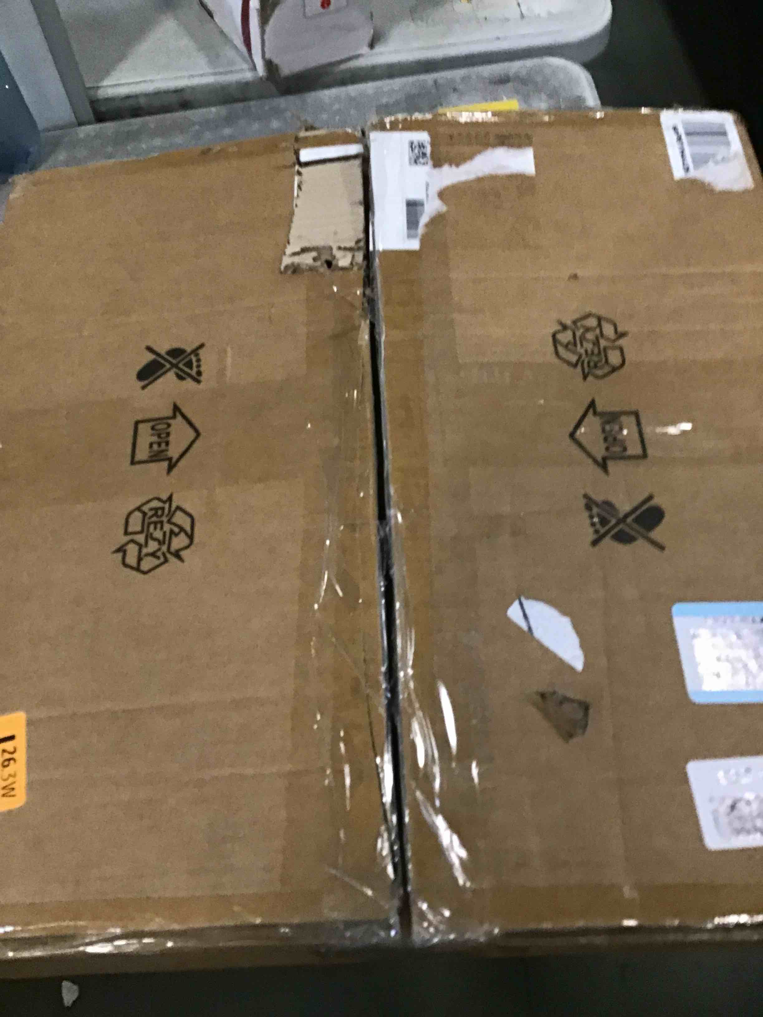 https://s3.amazonaws.com/lotting-images-prod/bidfta/PPE3696171_1749131871324.jpeg
