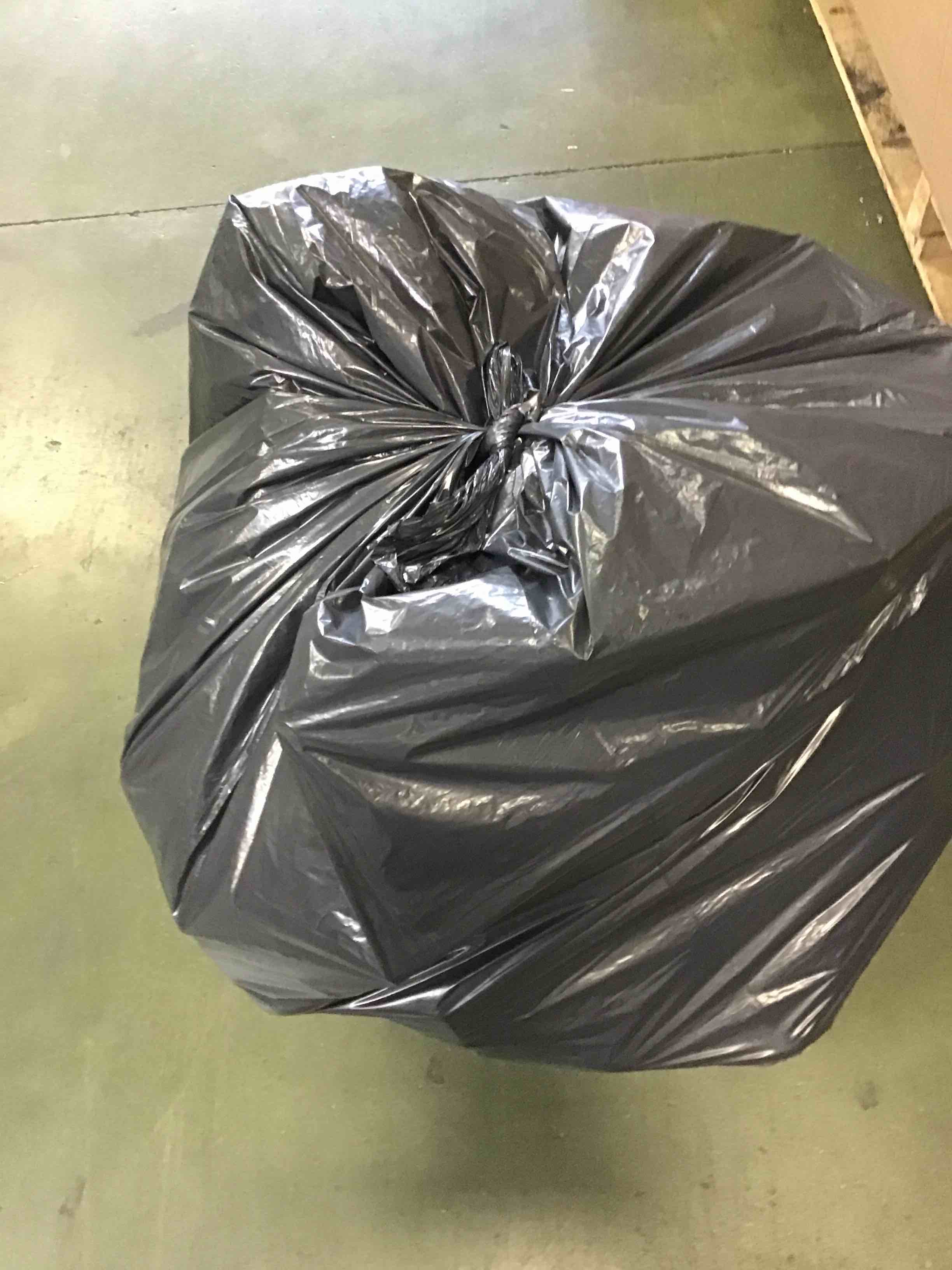 https://s3.amazonaws.com/lotting-images-prod/bidfta/PPE3696452_1749223458221.jpeg