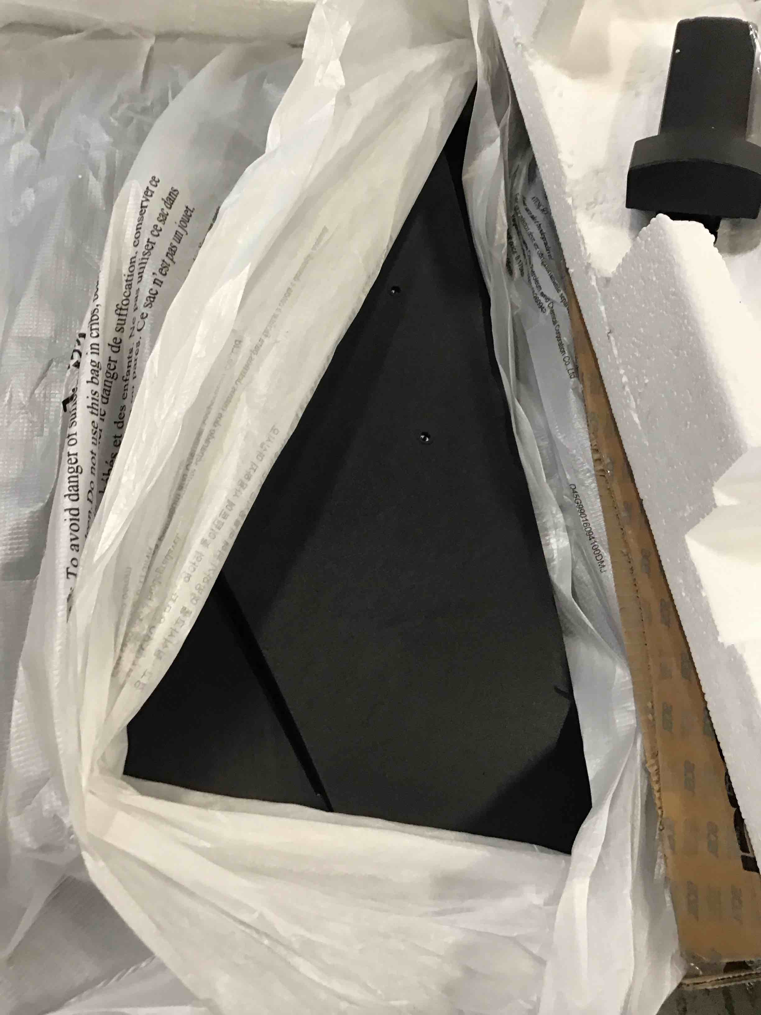 https://s3.amazonaws.com/lotting-images-prod/bidfta/PPE3696746_1749309350977.jpeg