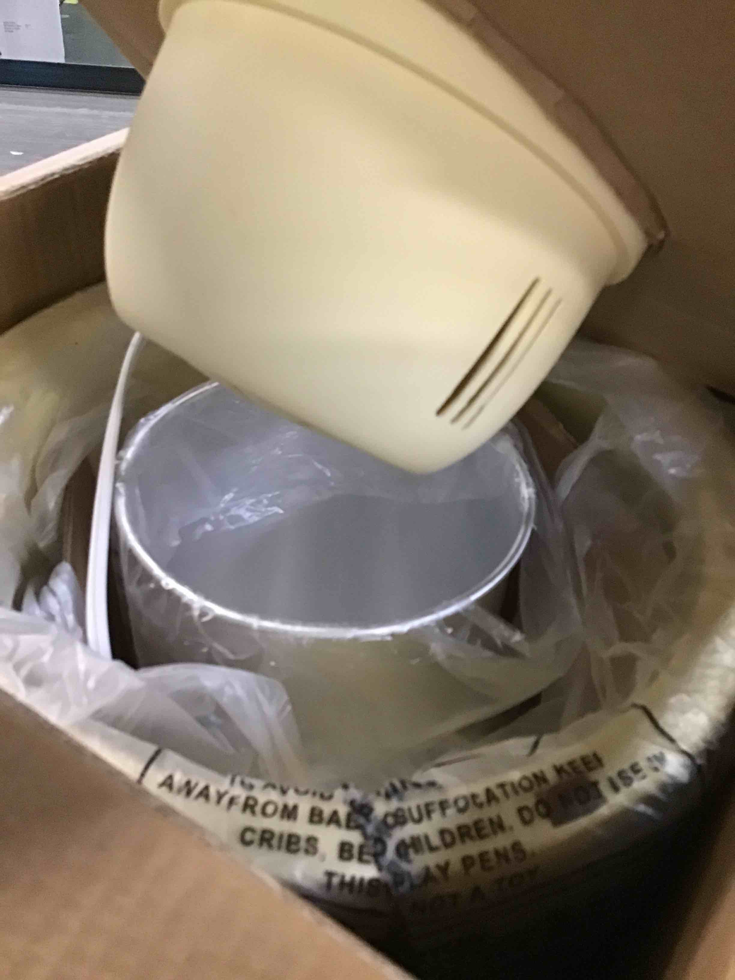 https://s3.amazonaws.com/lotting-images-prod/bidfta/PPE3697886_1747847898031.jpeg