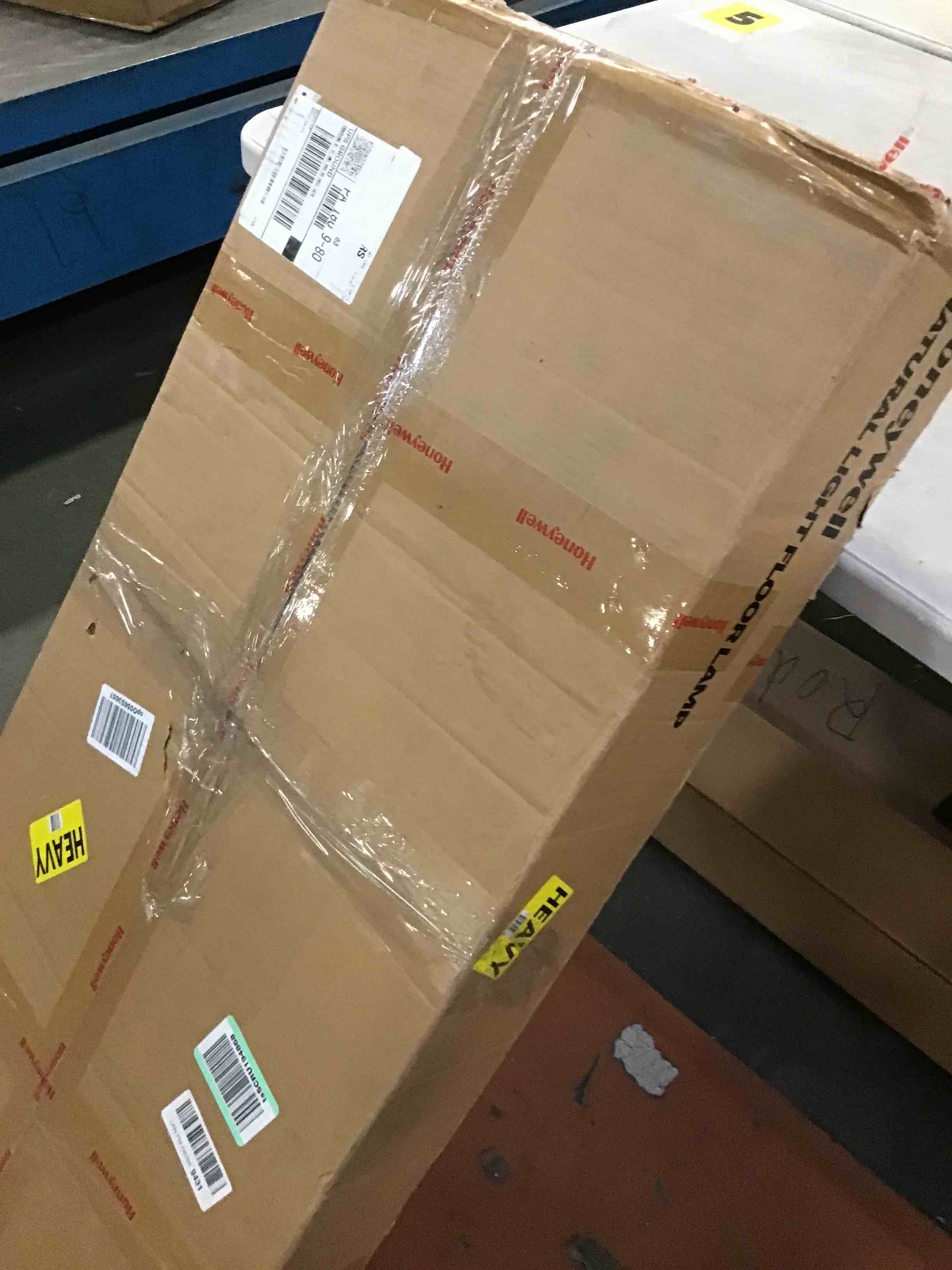 https://s3.amazonaws.com/lotting-images-prod/bidfta/PPE3698706_1748360540904.jpeg