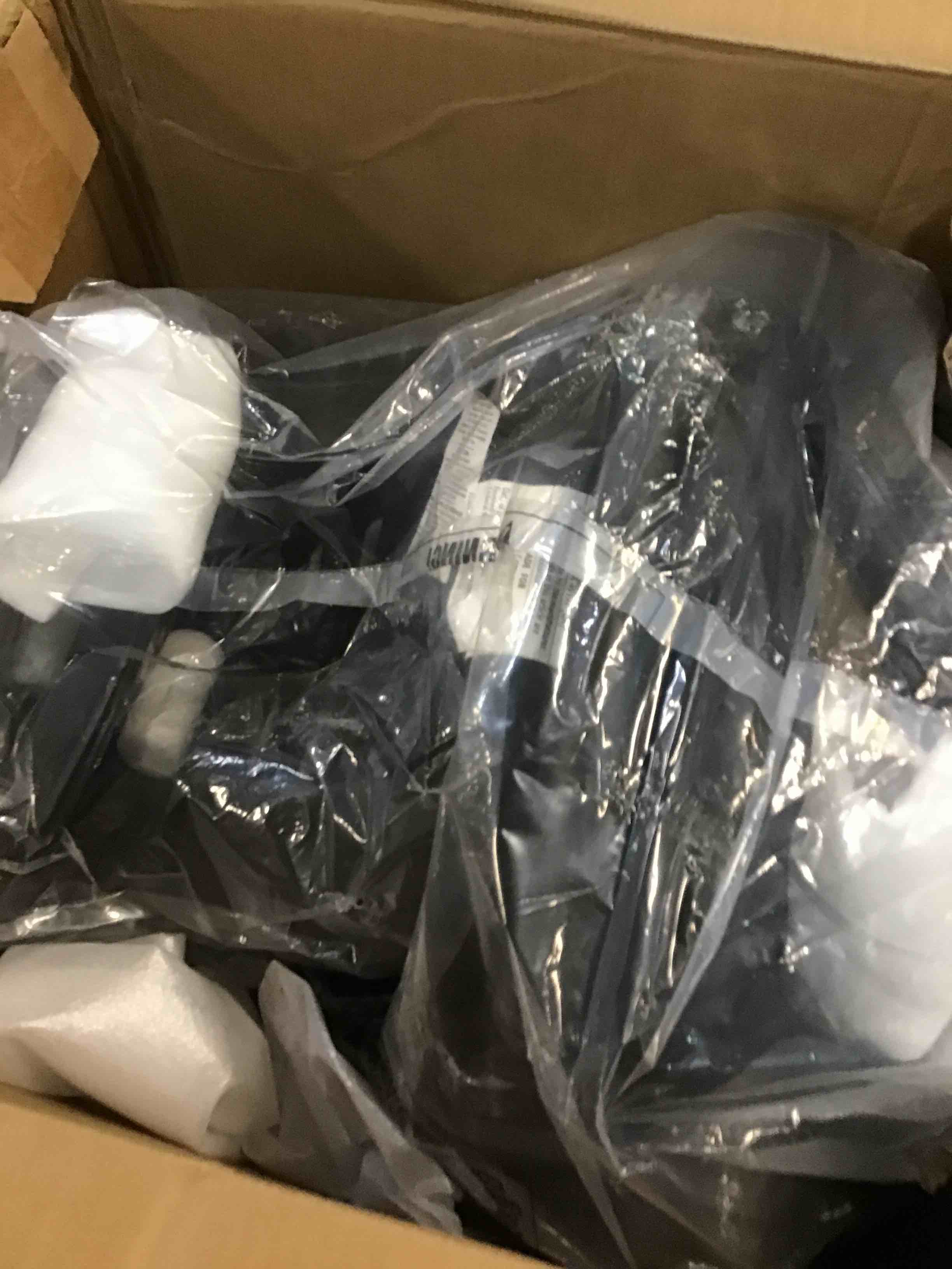 https://s3.amazonaws.com/lotting-images-prod/bidfta/PPE3699130_1748530150444.jpeg