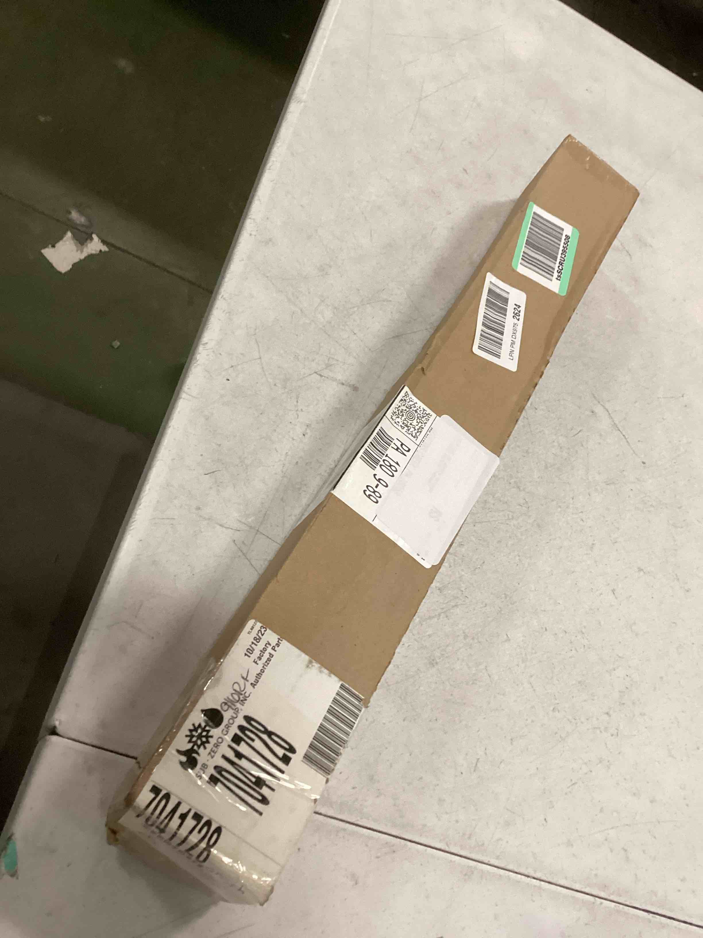 https://s3.amazonaws.com/lotting-images-prod/bidfta/PPE3700439_1748348231112.jpeg