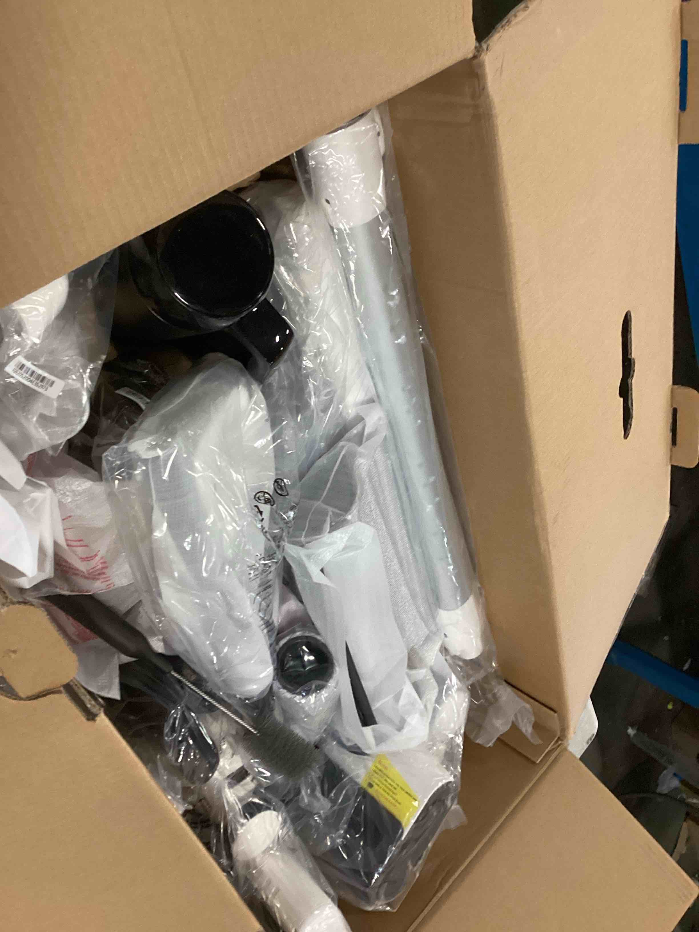 https://s3.amazonaws.com/lotting-images-prod/bidfta/PPE3700618_1748369499756.jpeg