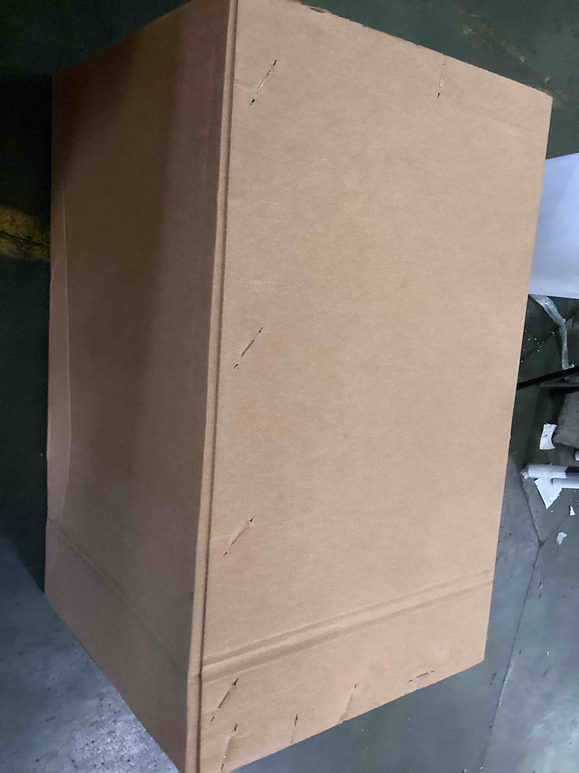 https://s3.amazonaws.com/lotting-images-prod/bidfta/PPE3700765_1748458258983.jpeg