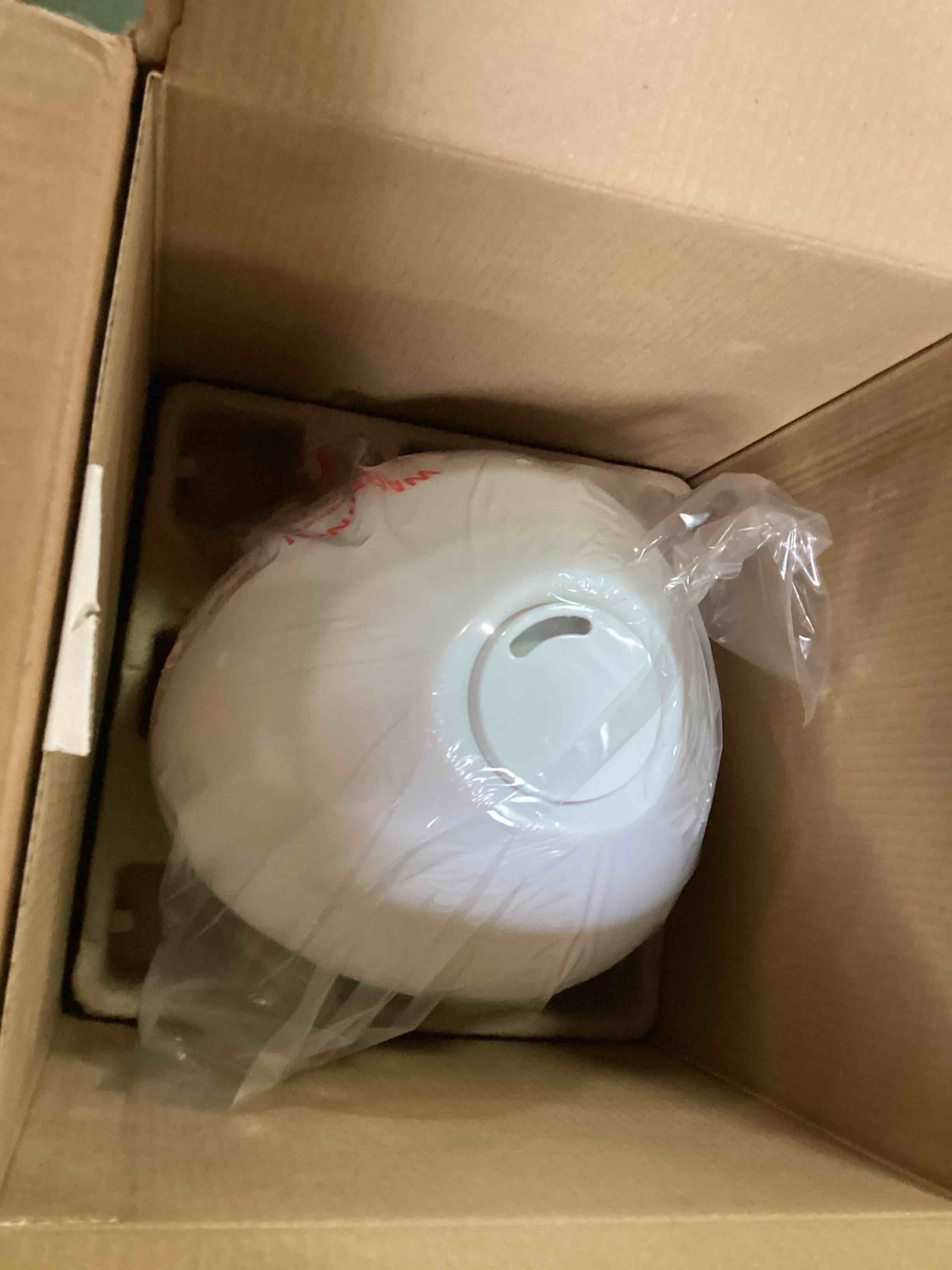 https://s3.amazonaws.com/lotting-images-prod/bidfta/PPE3702139_1749652591000.jpeg