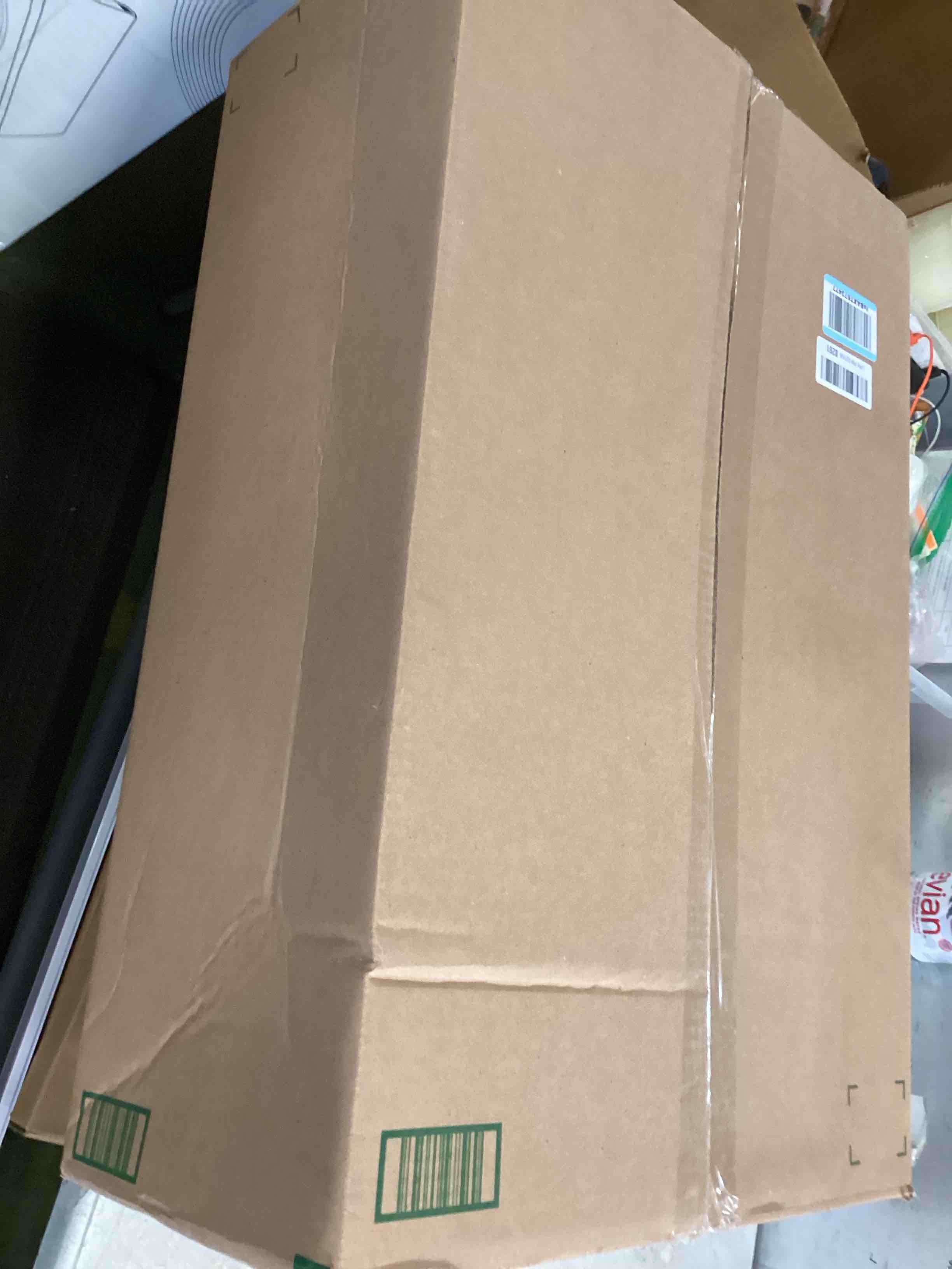 https://s3.amazonaws.com/lotting-images-prod/bidfta/PPE3702514_1749819037153.jpeg