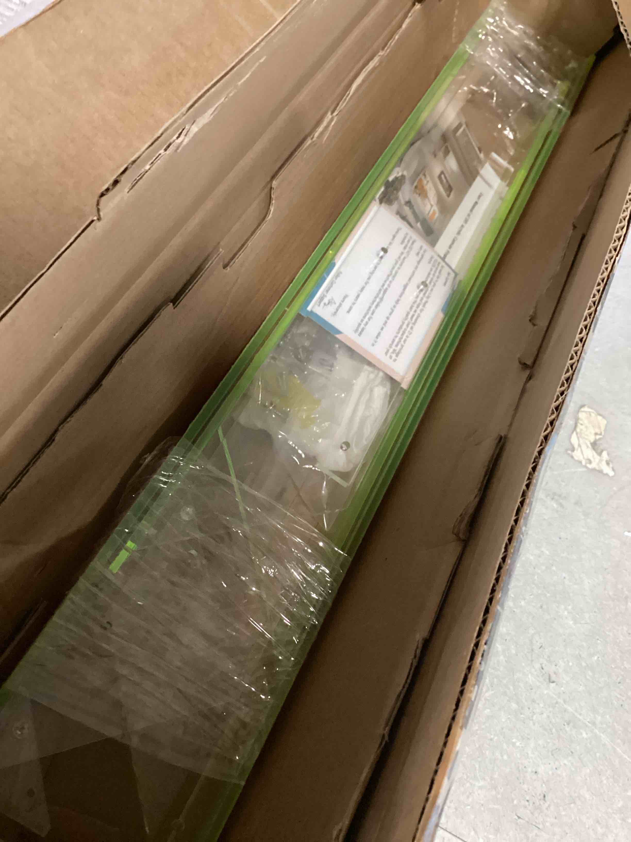 https://s3.amazonaws.com/lotting-images-prod/bidfta/PPE3702564_1749826360585.jpeg