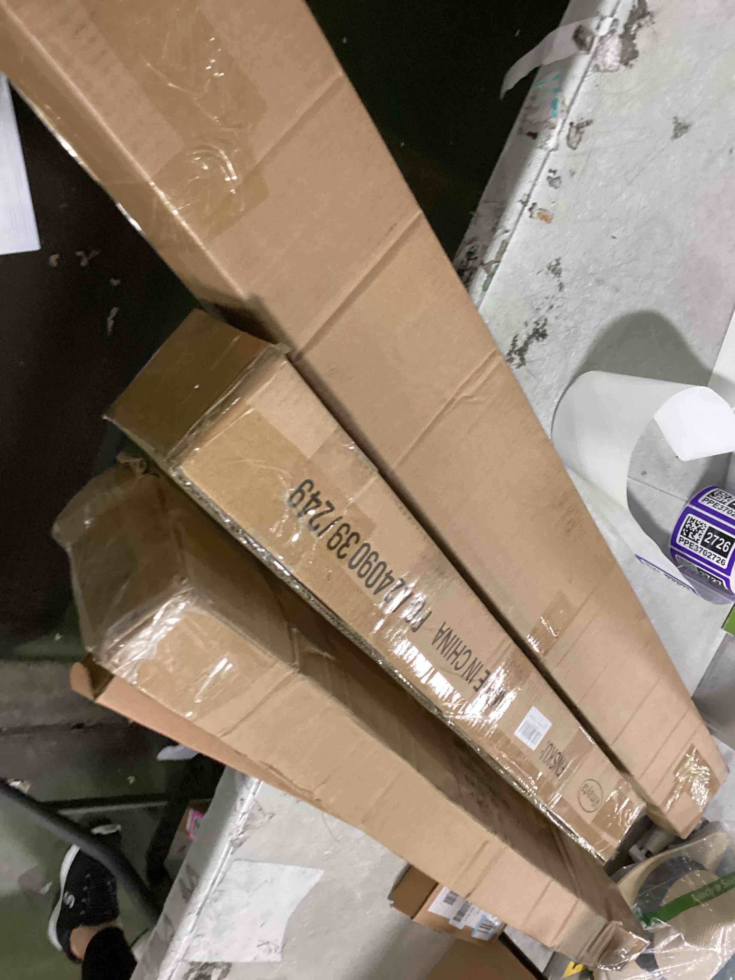 https://s3.amazonaws.com/lotting-images-prod/bidfta/PPE3702720_1749844160560.jpeg