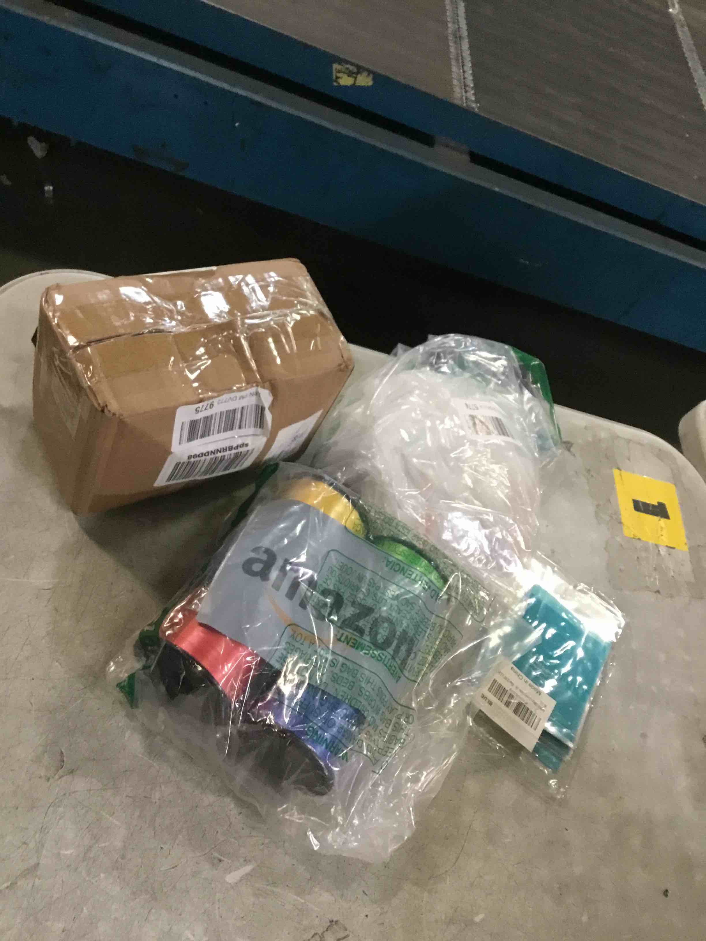 https://s3.amazonaws.com/lotting-images-prod/bidfta/PPE3703290_1747669279477.jpeg