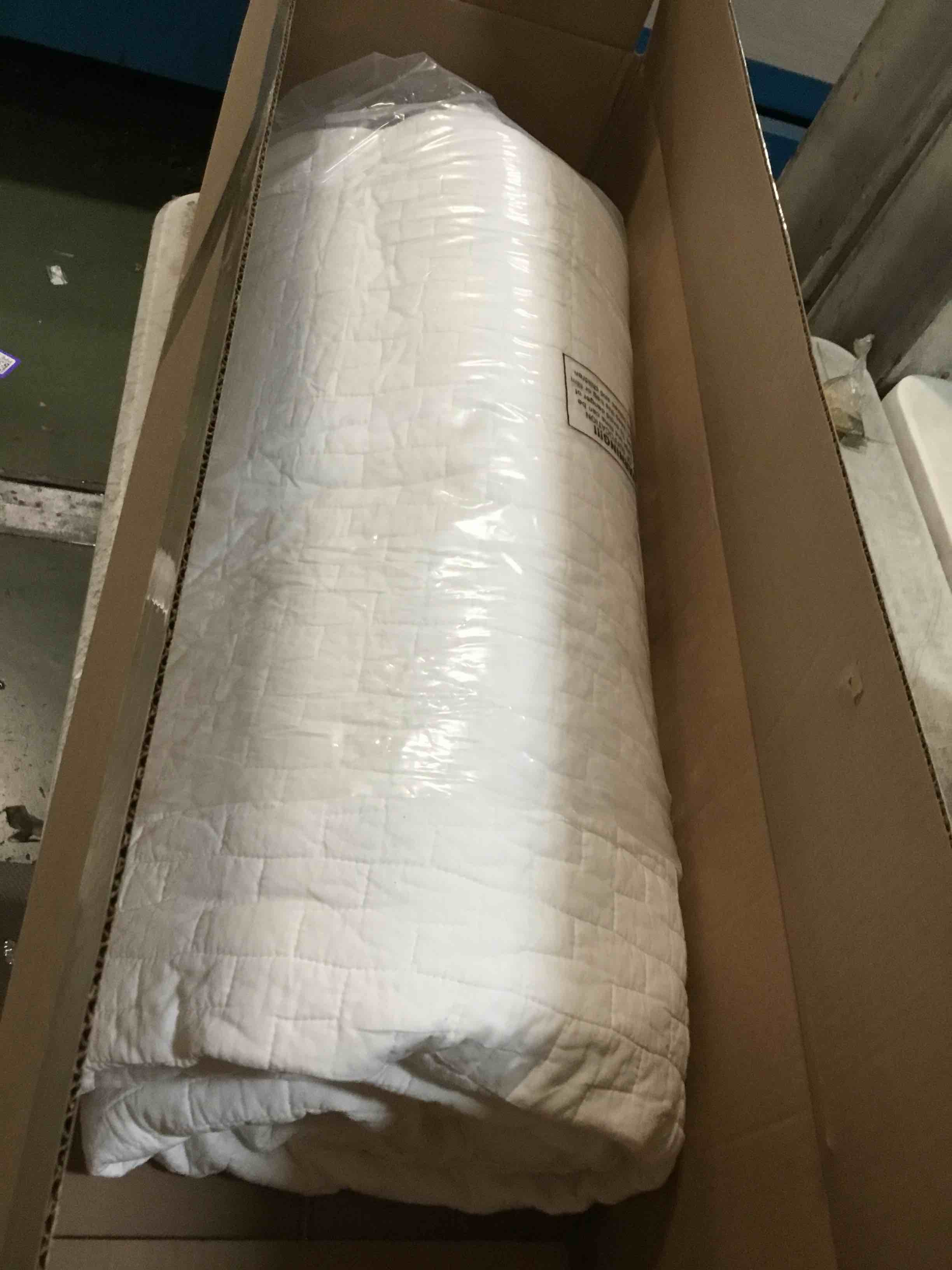 https://s3.amazonaws.com/lotting-images-prod/bidfta/PPE3704532_1748435147511.jpeg