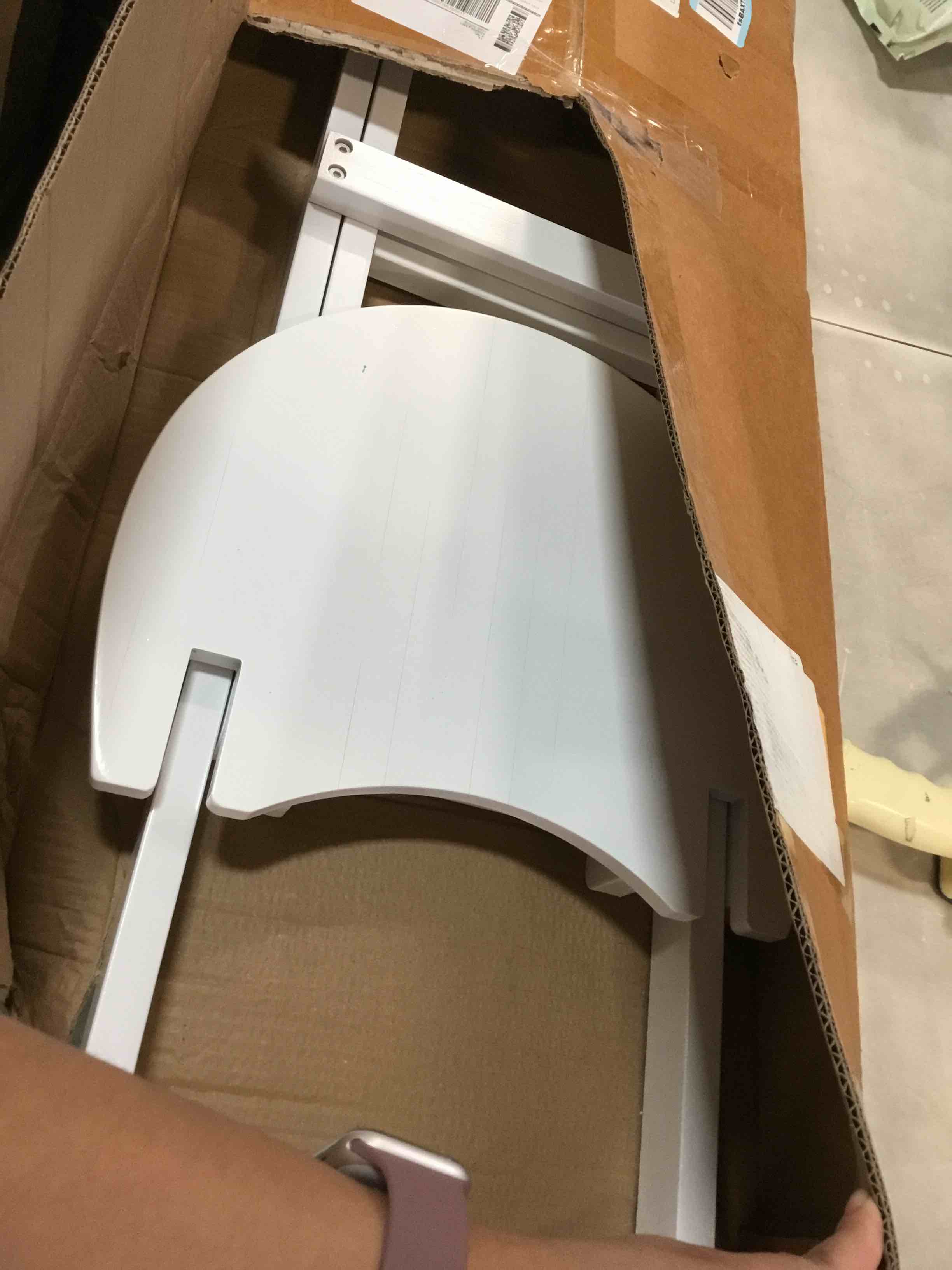https://s3.amazonaws.com/lotting-images-prod/bidfta/PPE3704905_1748539773685.jpeg