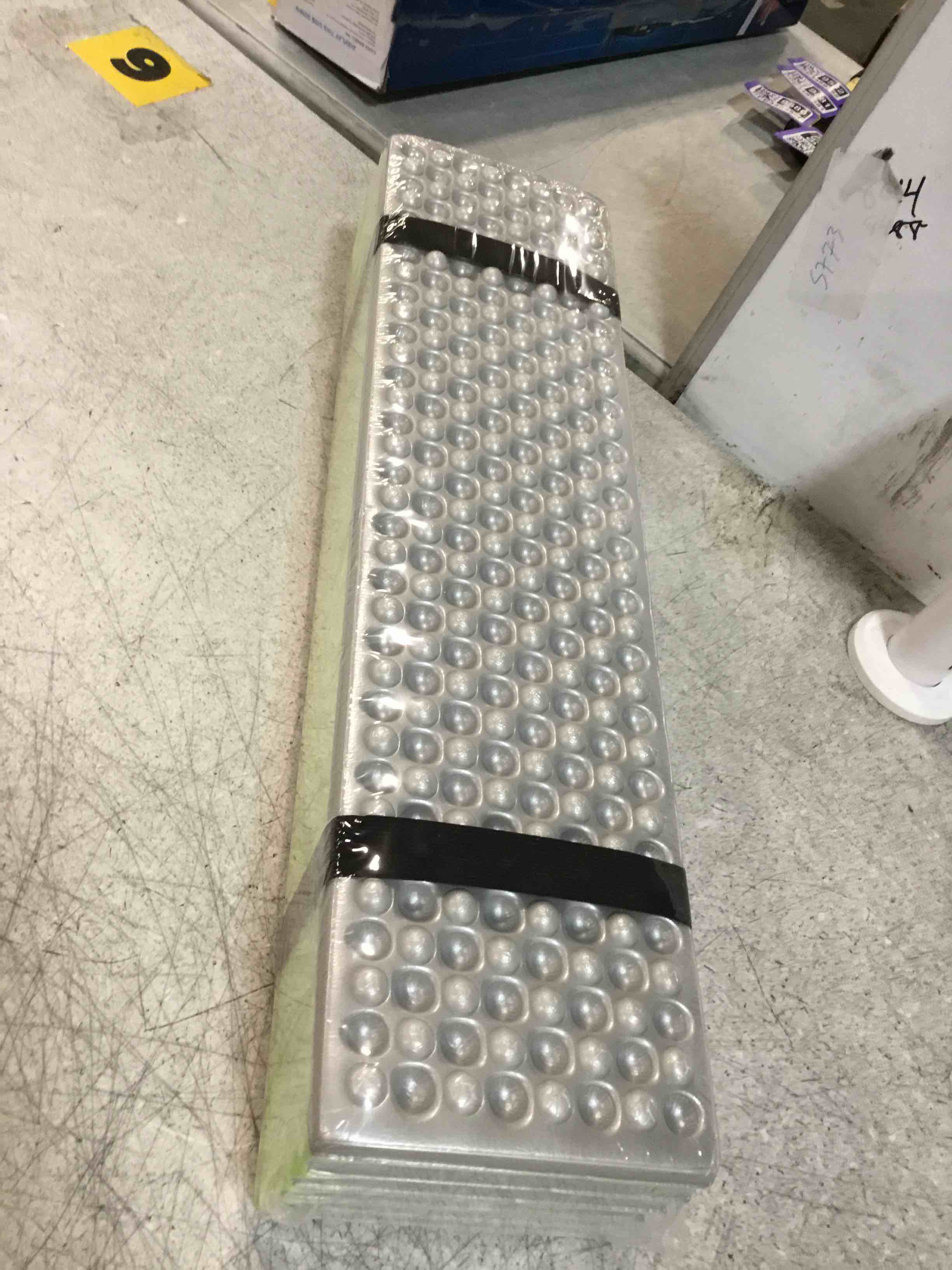 https://s3.amazonaws.com/lotting-images-prod/bidfta/PPE3705016_1748611420001.jpeg