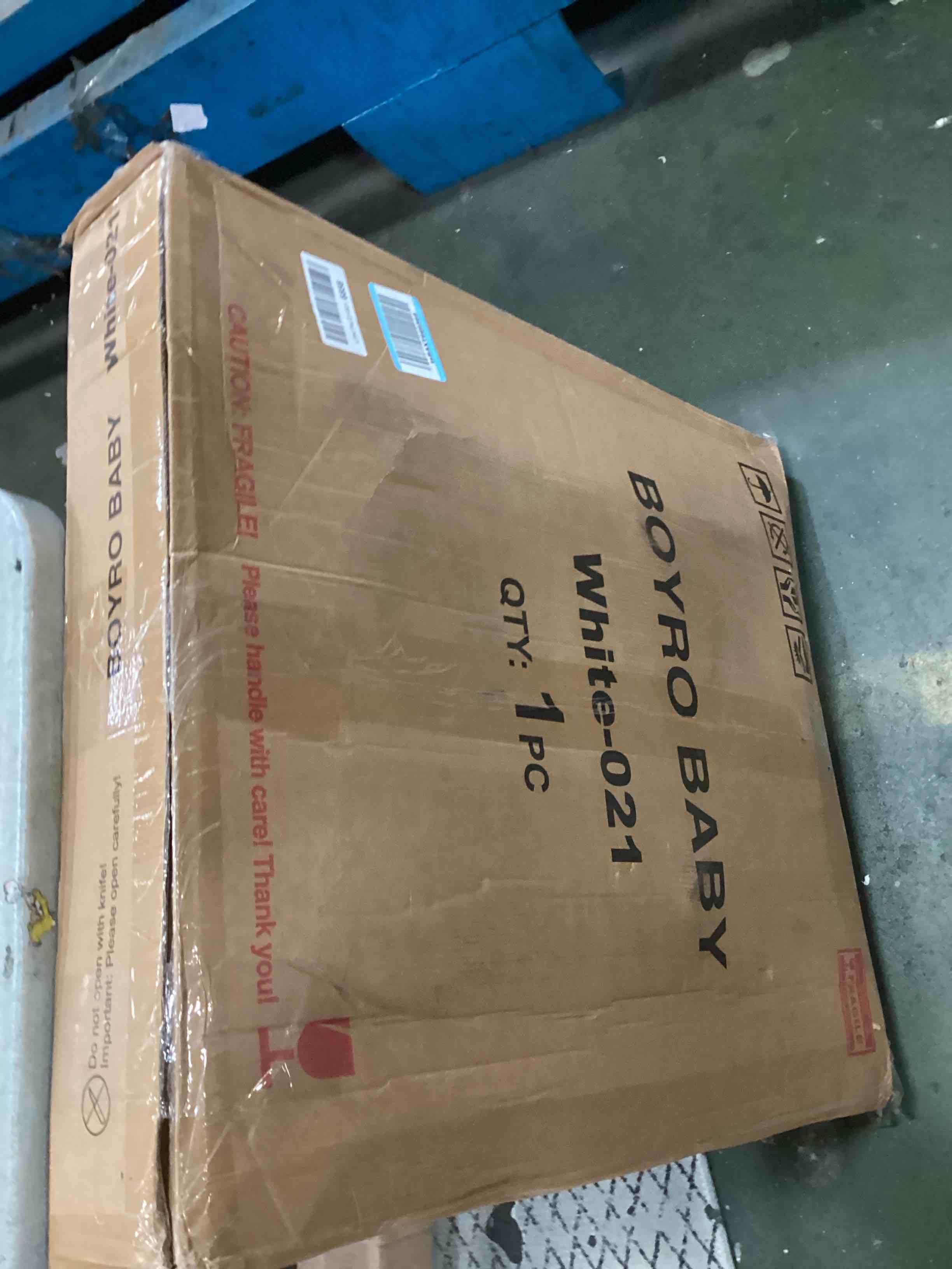 https://s3.amazonaws.com/lotting-images-prod/bidfta/PPE3707388_1748539834079.jpeg