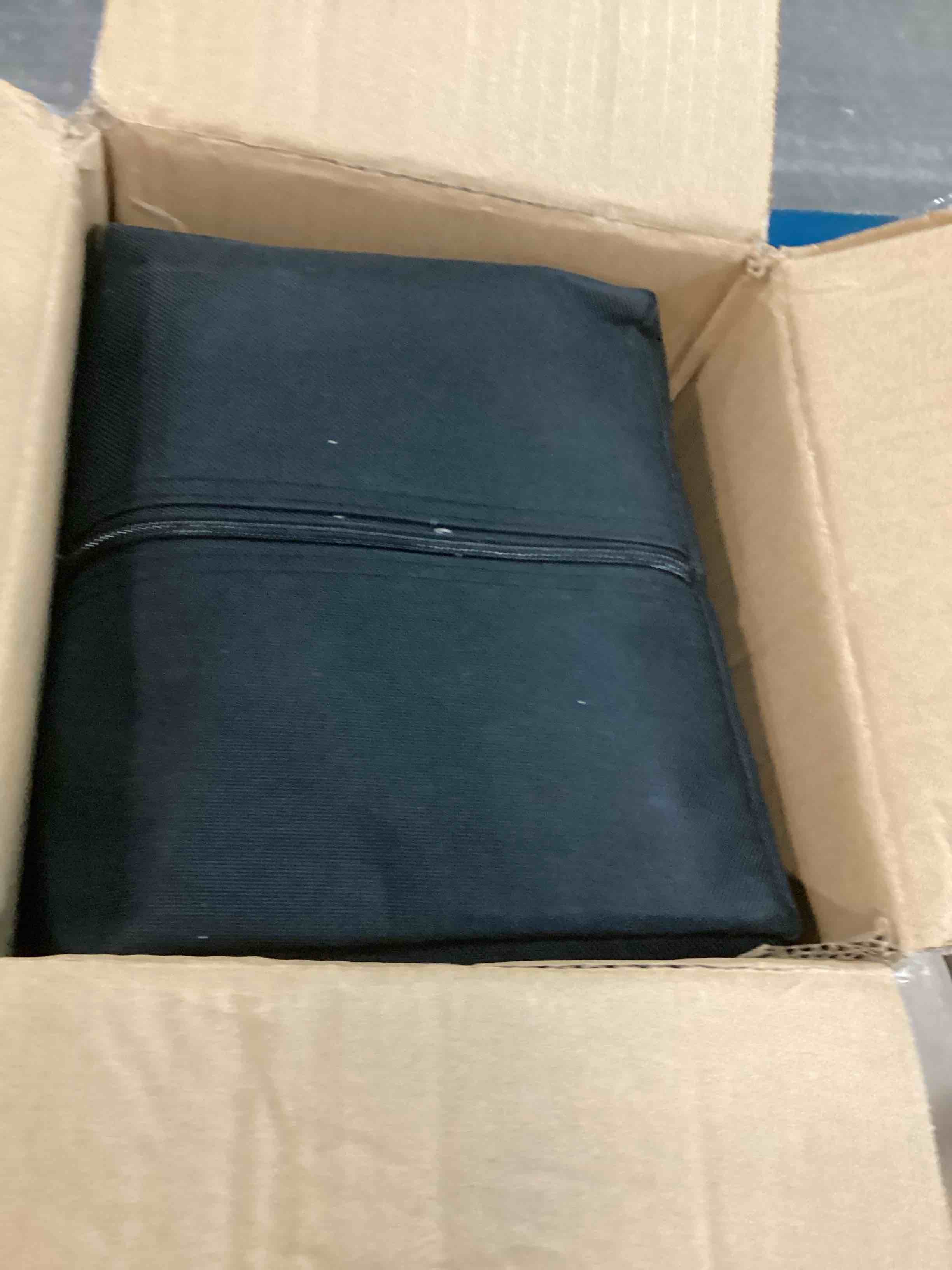 https://s3.amazonaws.com/lotting-images-prod/bidfta/PPE3707530_1748611433624.jpeg