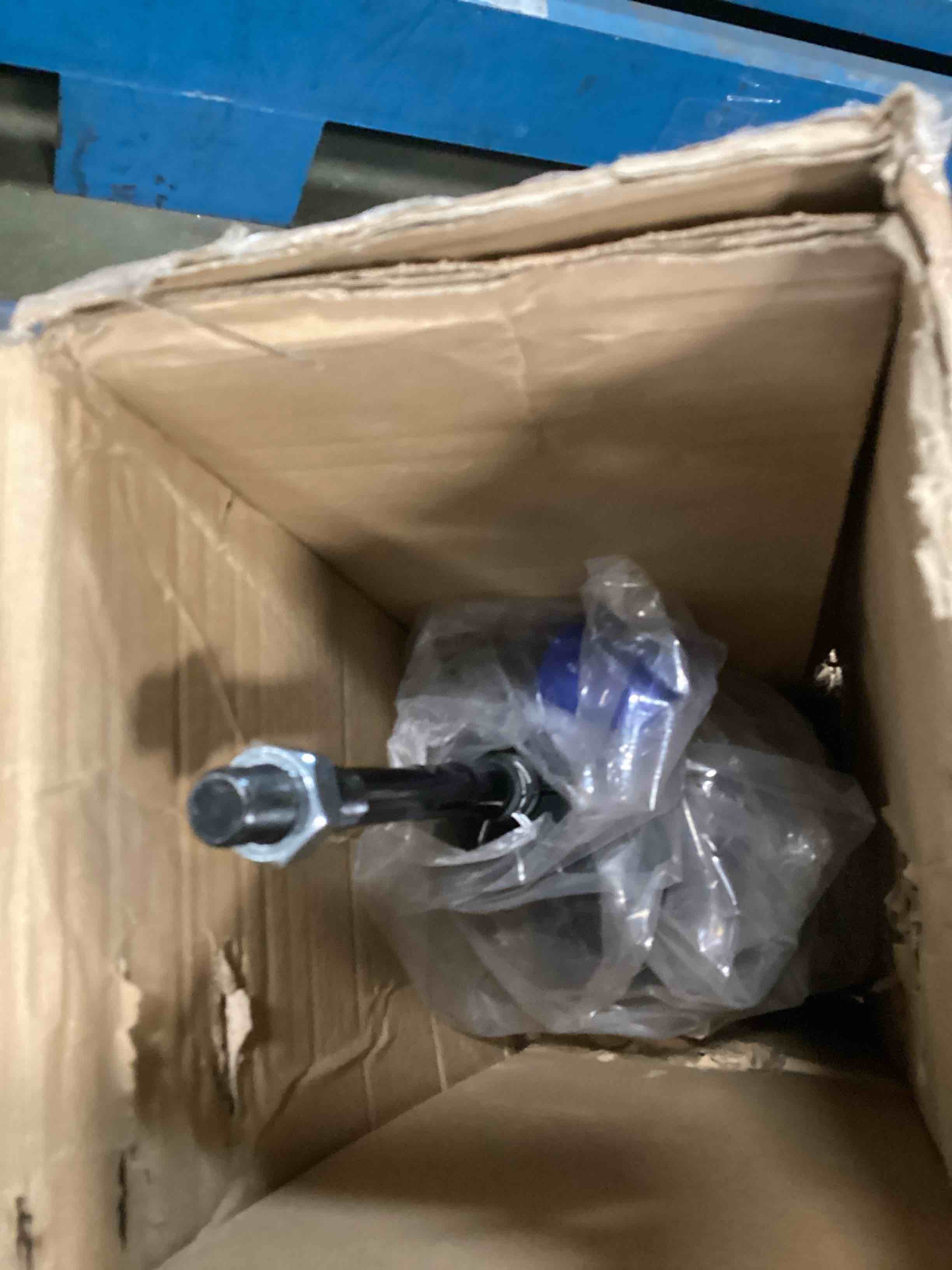 https://s3.amazonaws.com/lotting-images-prod/bidfta/PPE3708367_1749128384512.jpeg