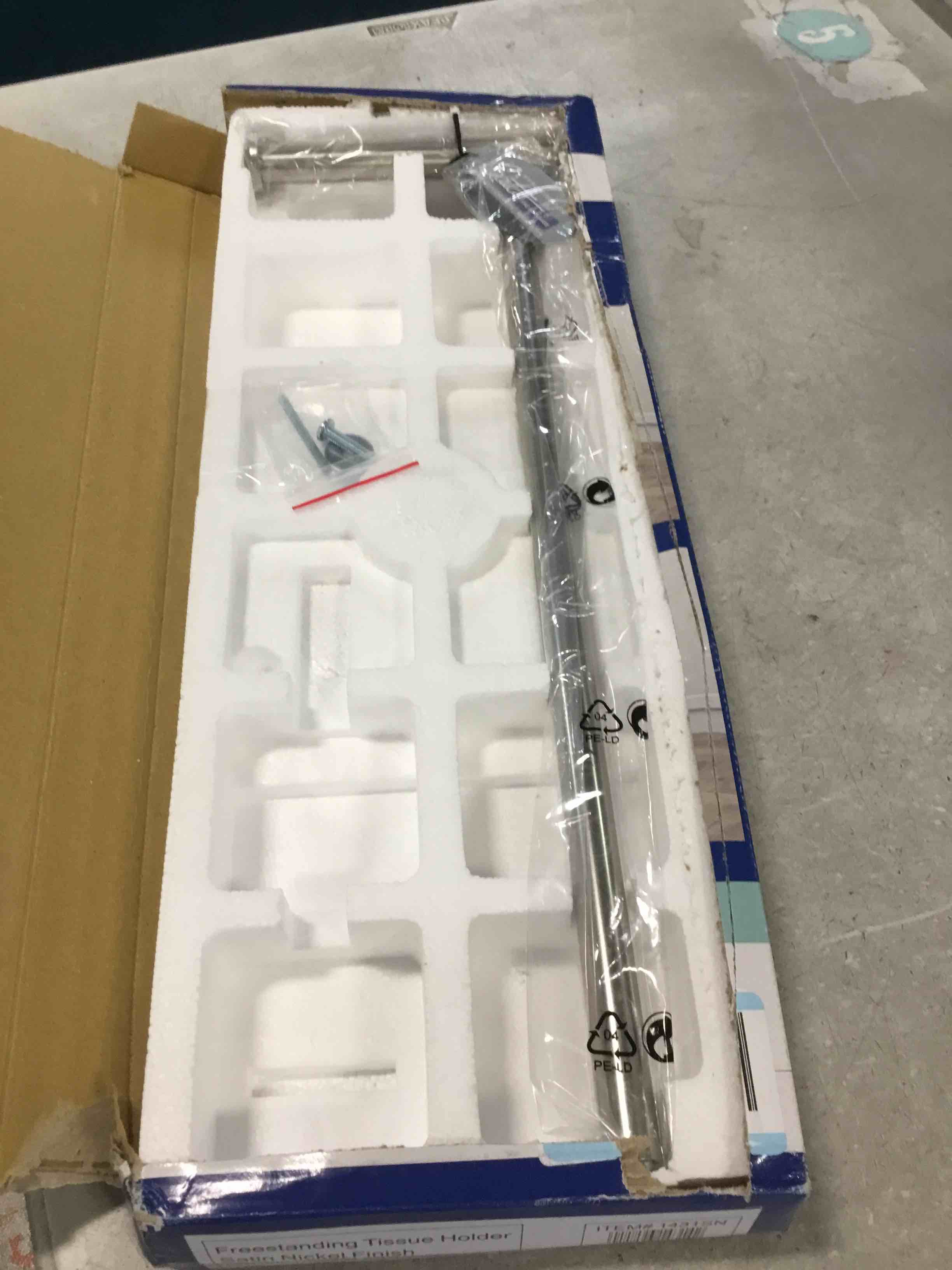 https://s3.amazonaws.com/lotting-images-prod/bidfta/PPE3710678_1749310432938.jpeg