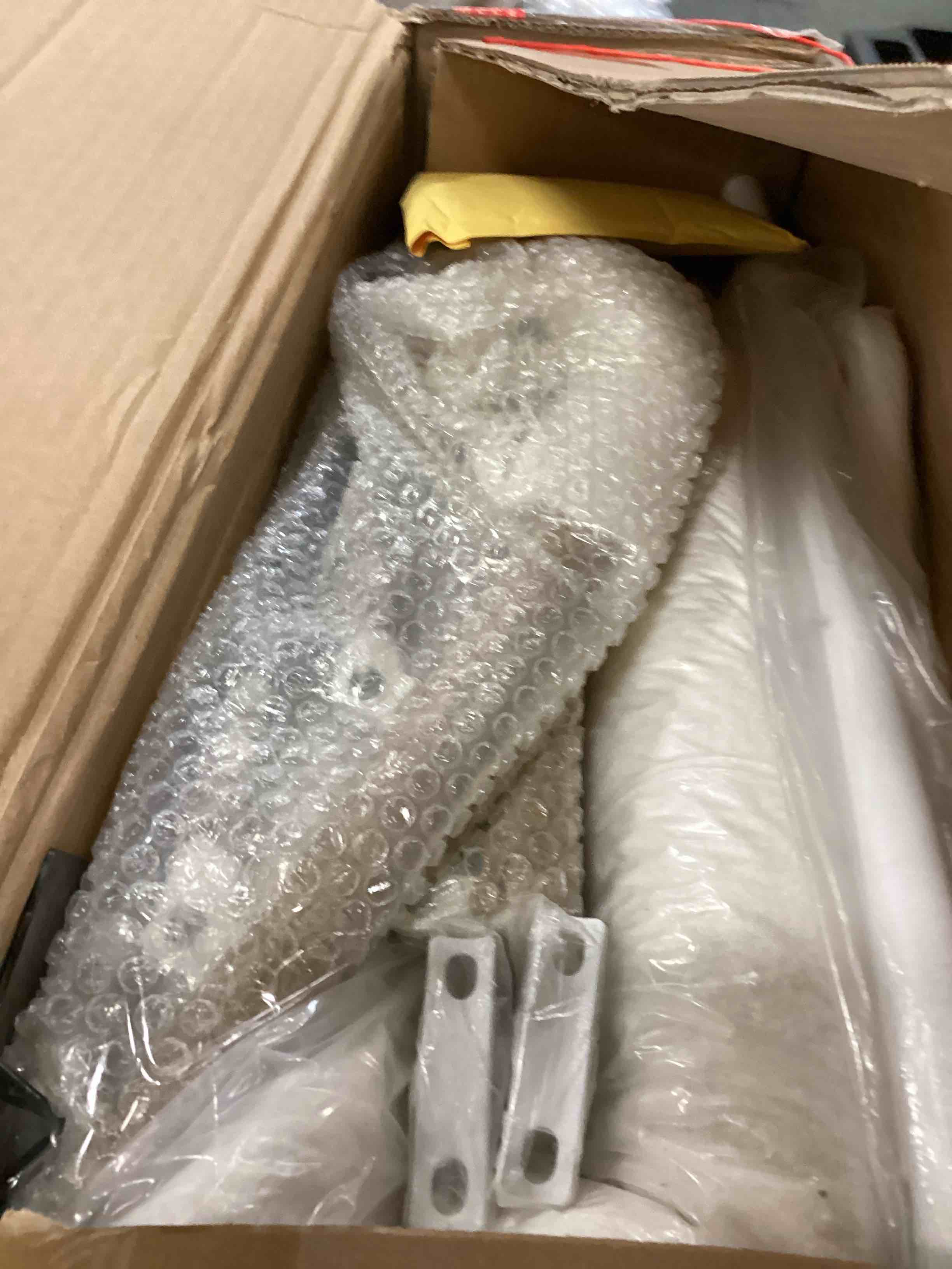 https://s3.amazonaws.com/lotting-images-prod/bidfta/PPE3711430_1750508213661.jpeg