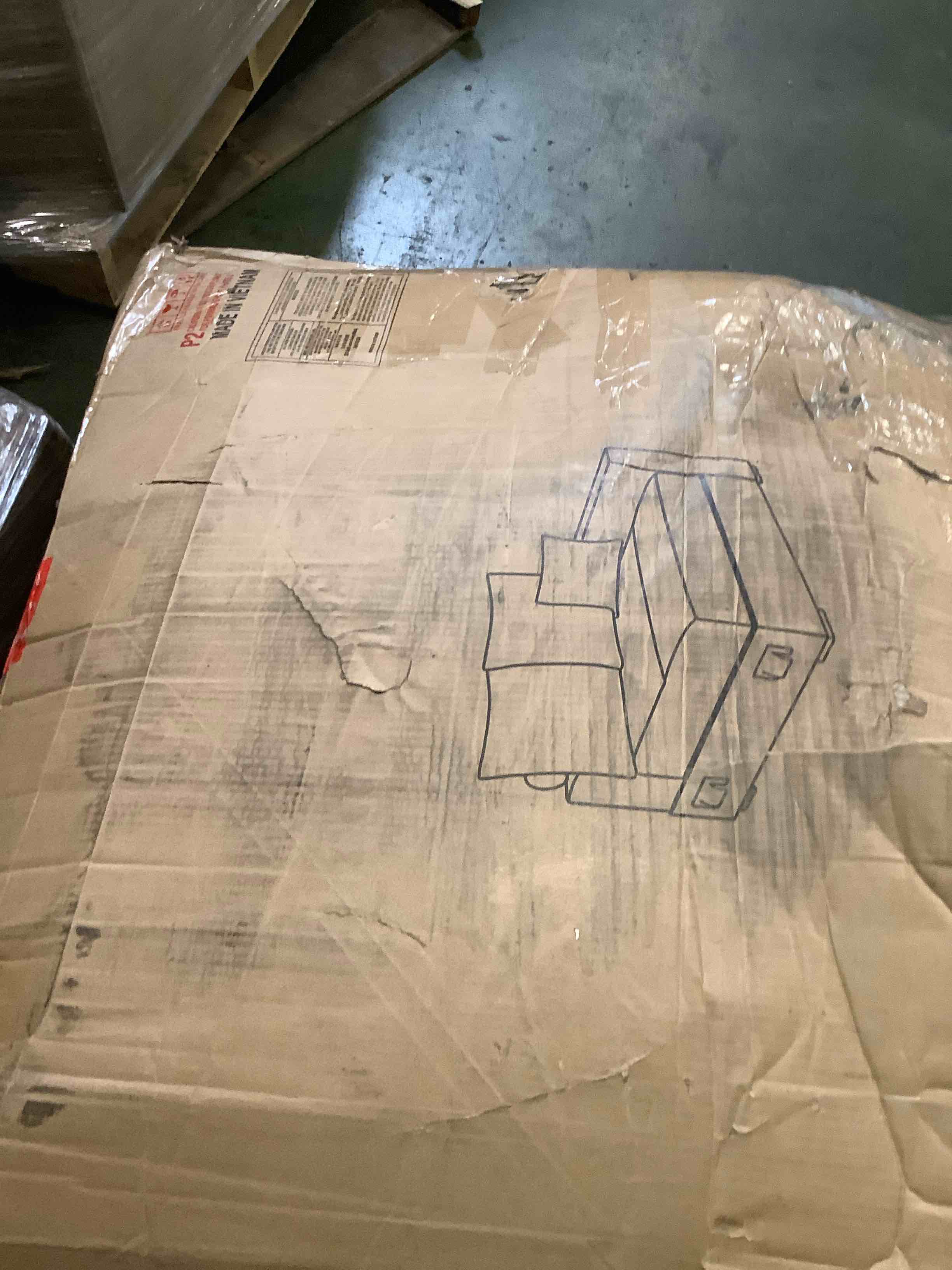 https://s3.amazonaws.com/lotting-images-prod/bidfta/PPE3711454_1750524265512.jpeg