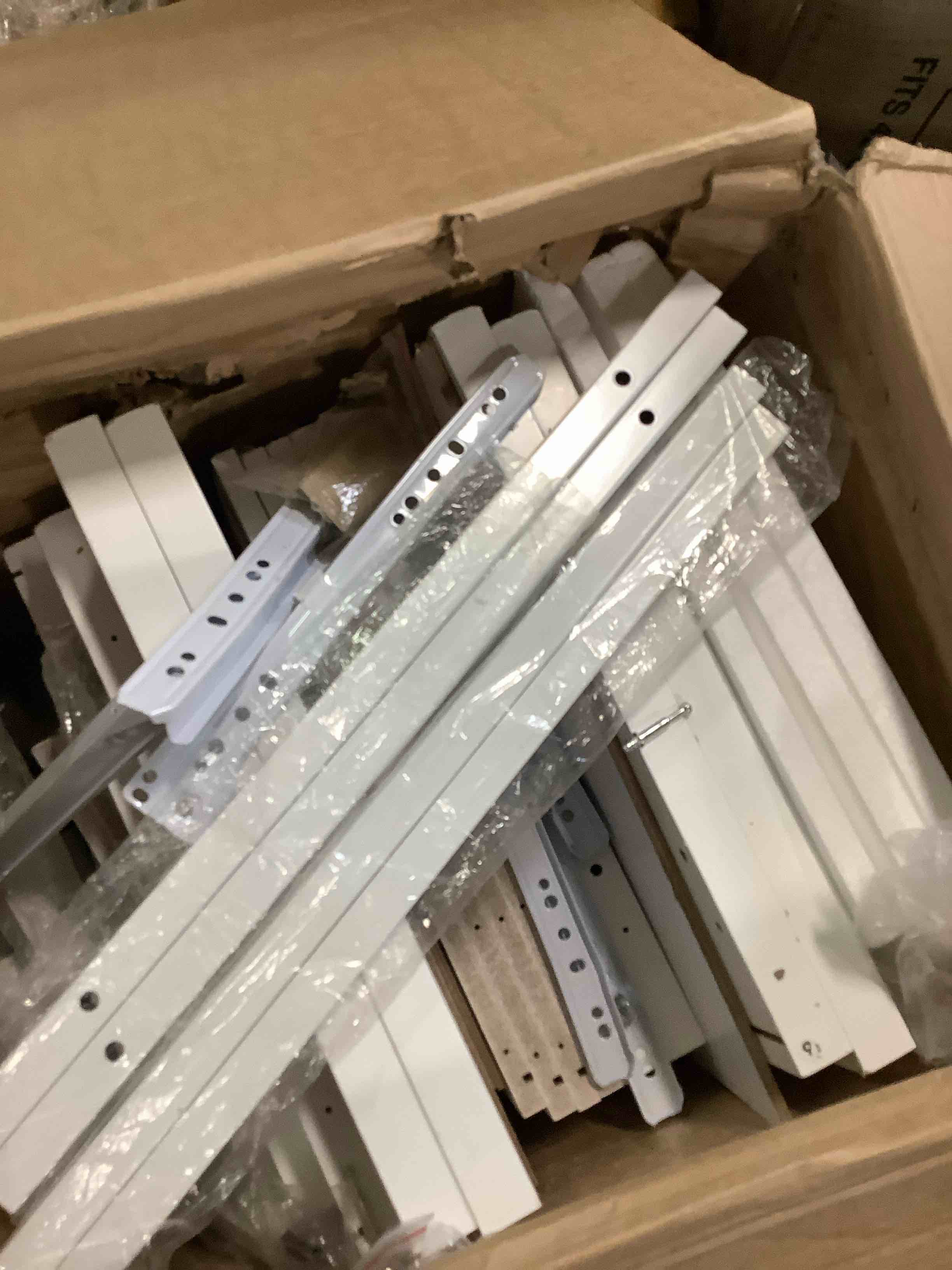 https://s3.amazonaws.com/lotting-images-prod/bidfta/PPE3711460_1750522303320.jpeg