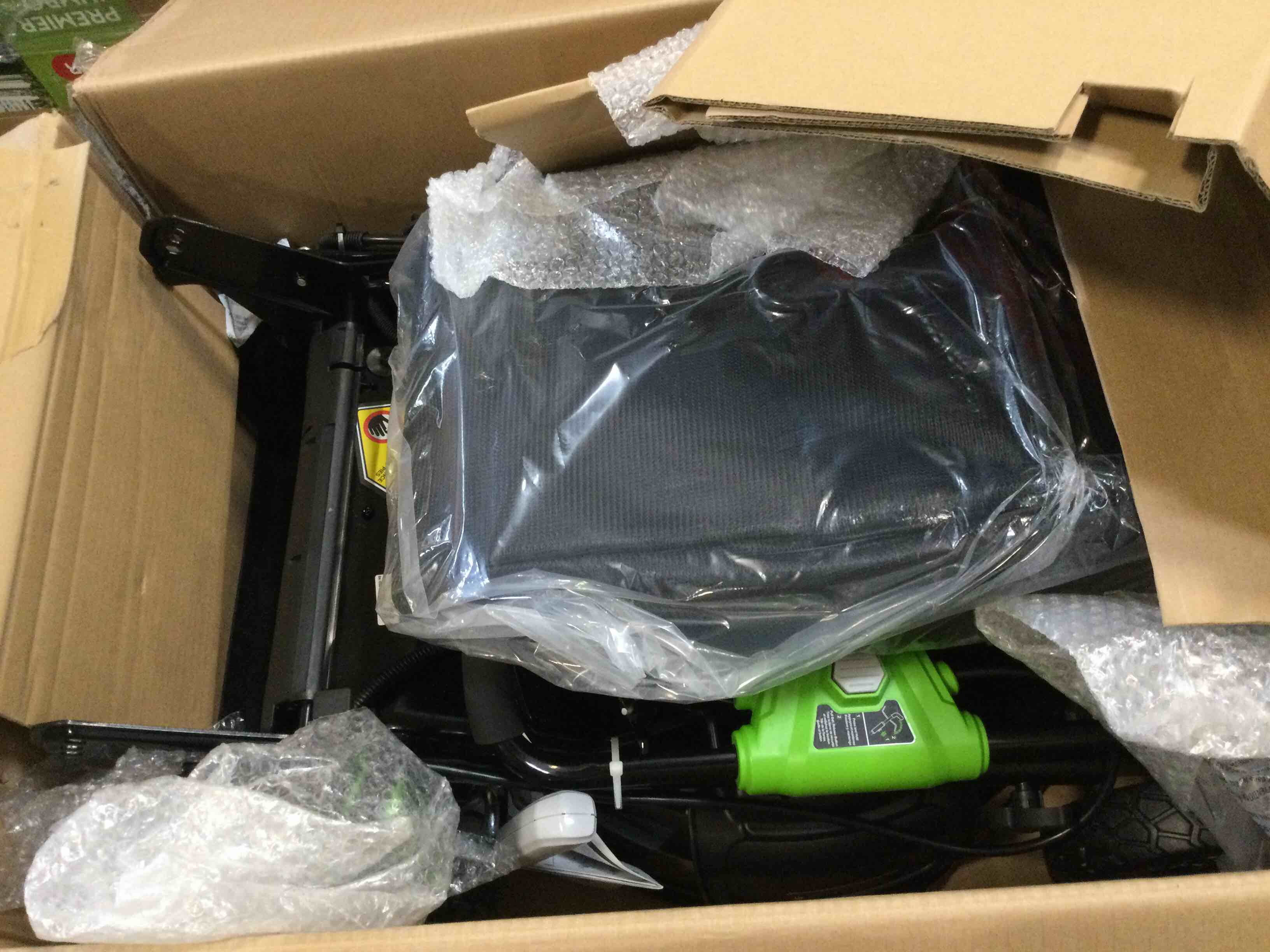https://s3.amazonaws.com/lotting-images-prod/bidfta/PPE3711535_1750943868012.jpeg