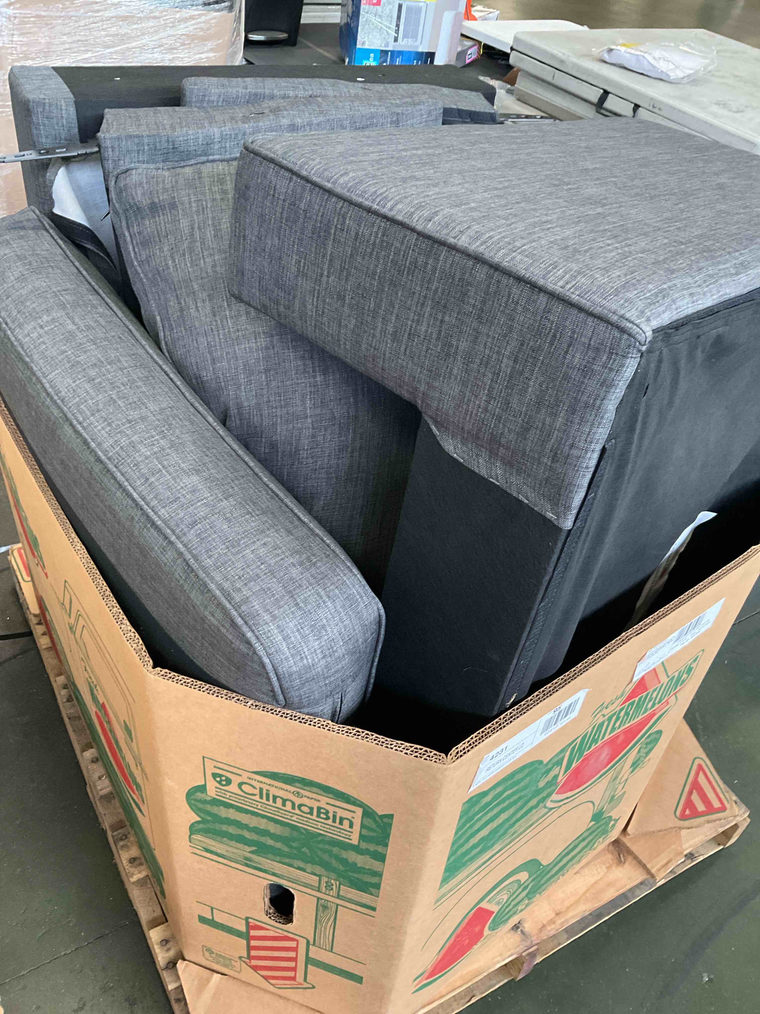 https://s3.amazonaws.com/lotting-images-prod/bidfta/PPE3711593_1751027196998.jpeg