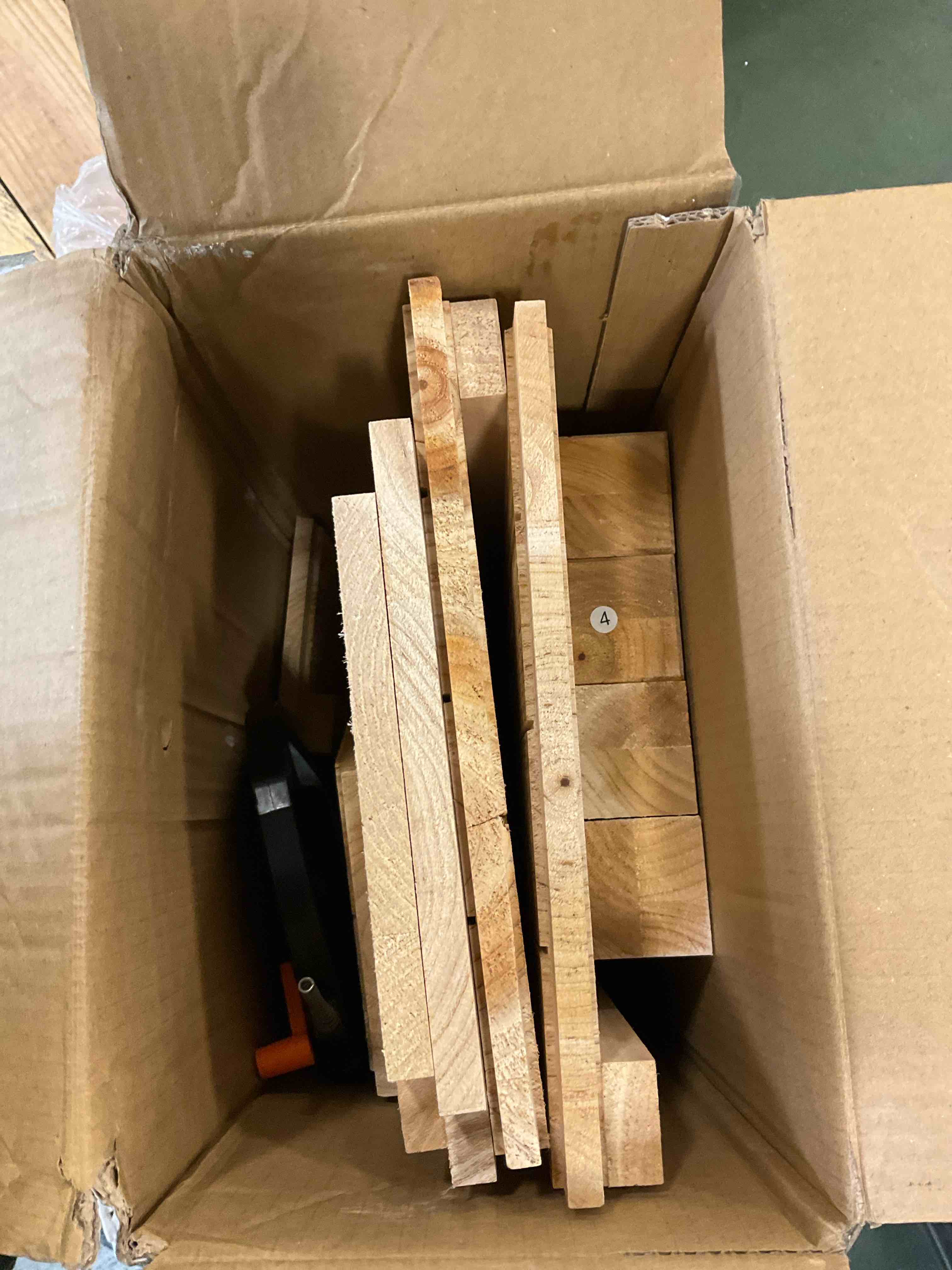 https://s3.amazonaws.com/lotting-images-prod/bidfta/PPE3711683_1751050274629.jpeg