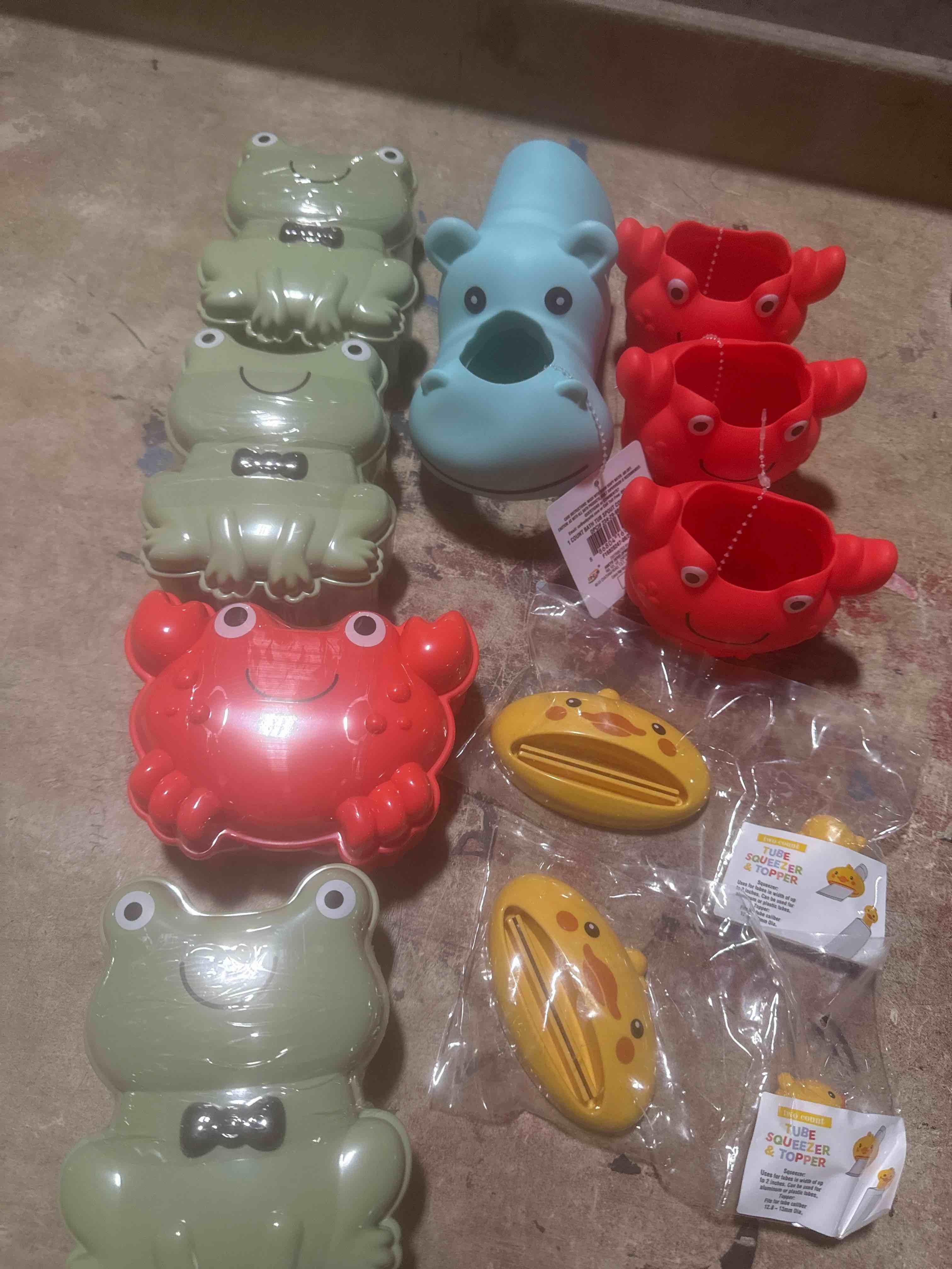 assorted kids bath accessories
