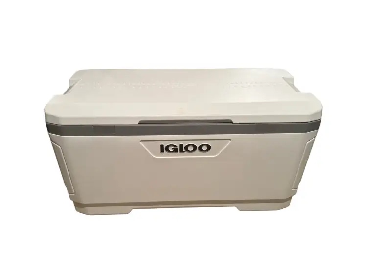 39.09 in (L) x 18.67 in (W) x 21.62 in (H)  Internal: 36 in (L) x 13 in (D) x 16 in (H)  Holds up to 248 standard 12 oz. cans  ? Features & Details:  ? 7-day ice retention with MaxCold Thermecool™ insulation