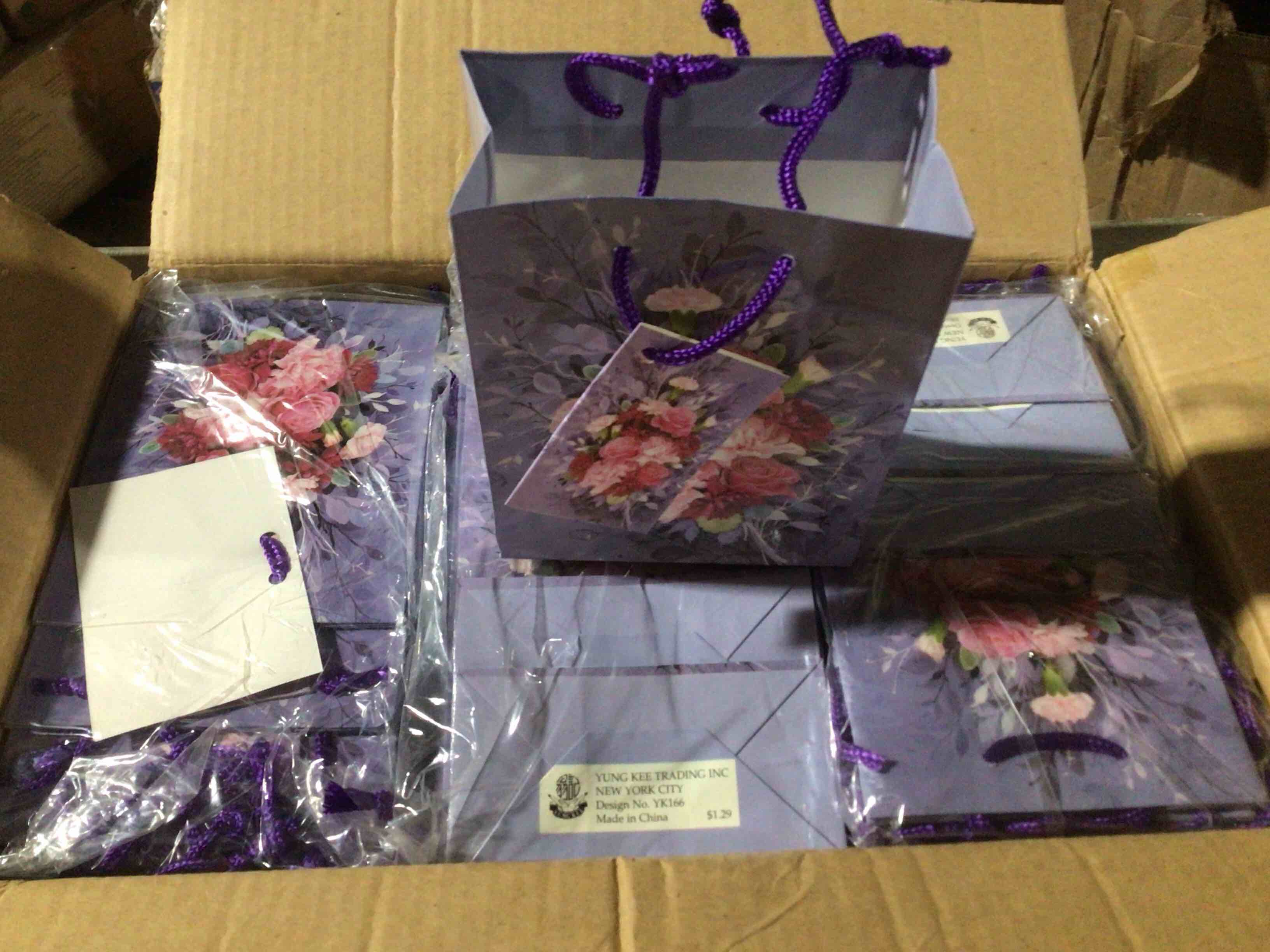 Condition photo showing New/Like New for case of 300 paper small (birthday)