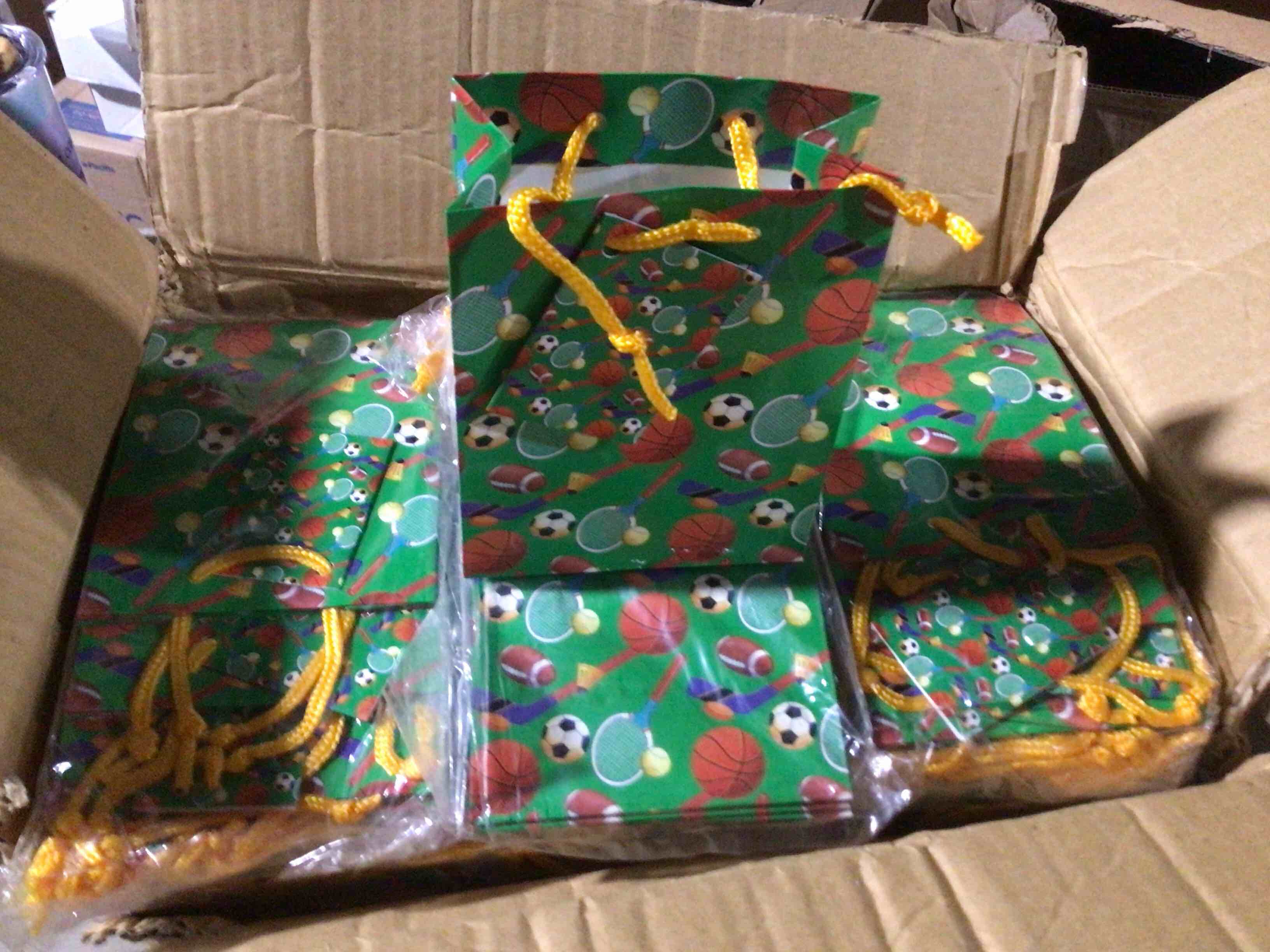 Condition photo showing New/Like New for case of 300 paper small (birthday)
