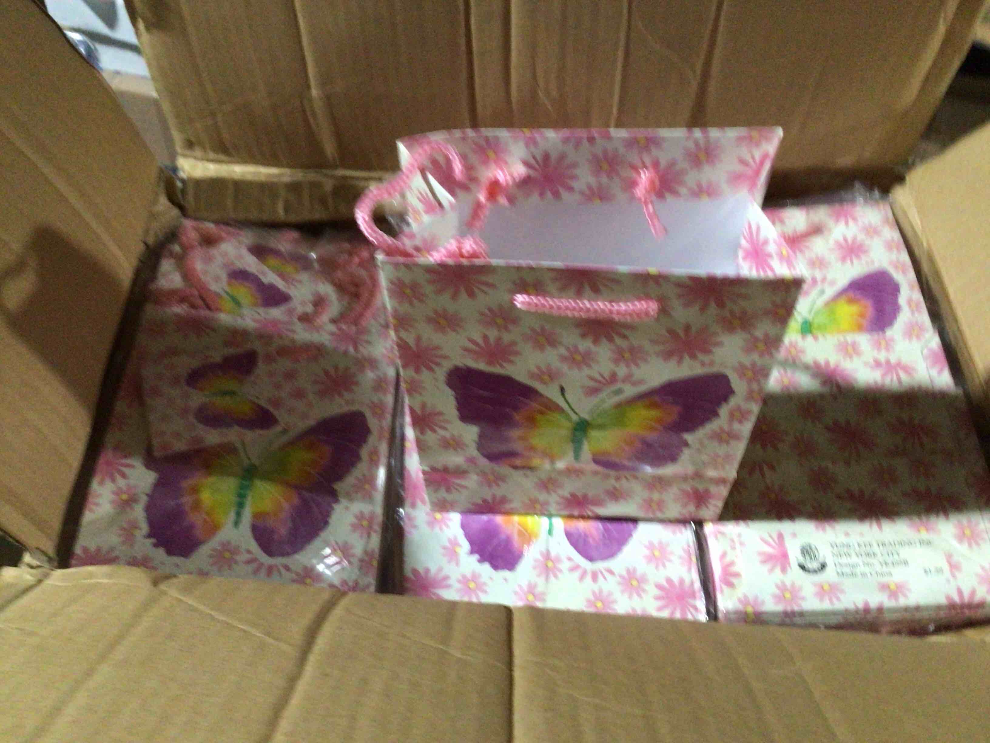 case of 300 paper small (birthday)