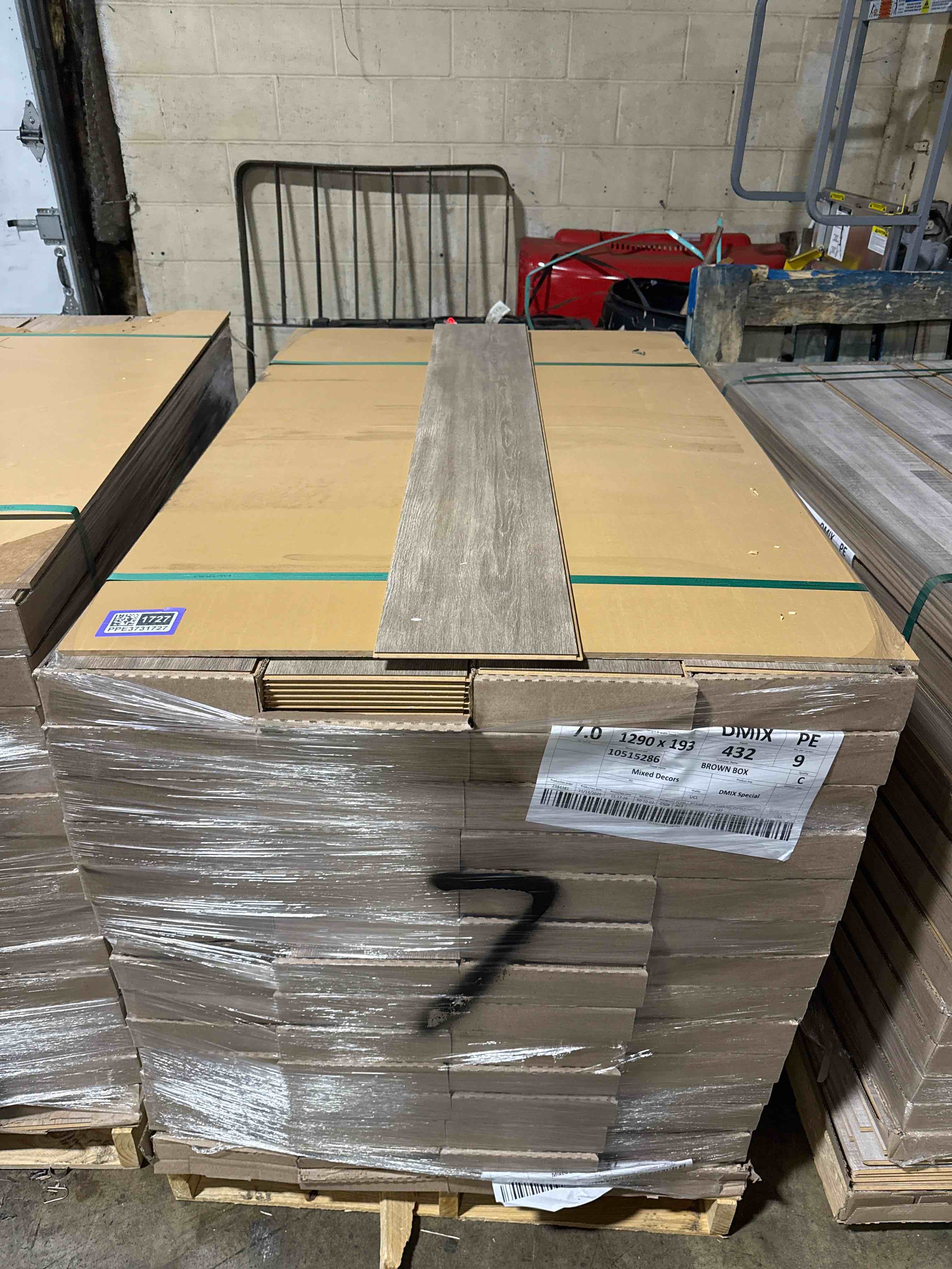 1376 sq ft of 7.75” x50.75” laminate flooring your bid per sq ft