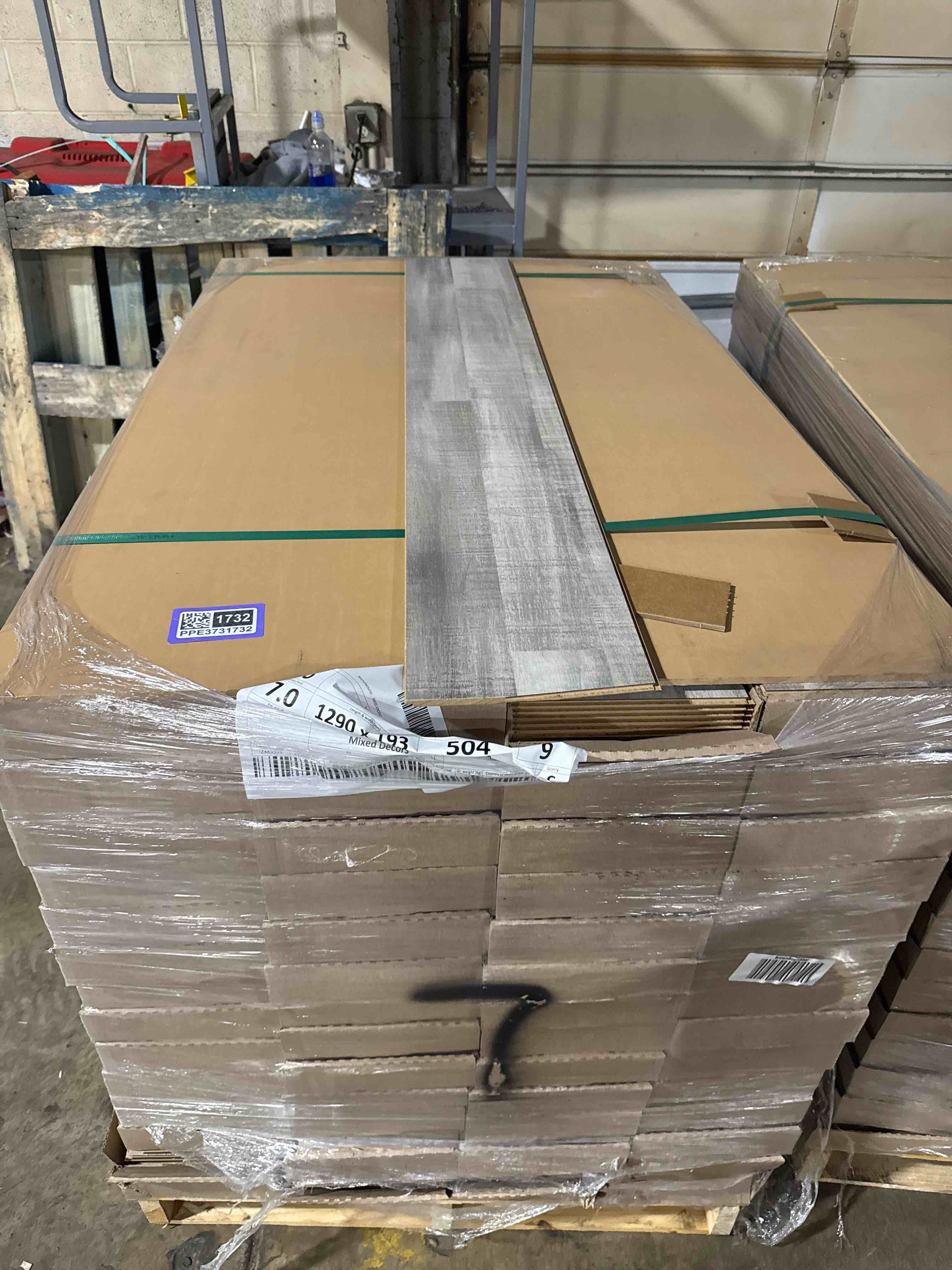 1376 sq ft of 7.75” x50.75” laminate flooring your bid per sq ft 