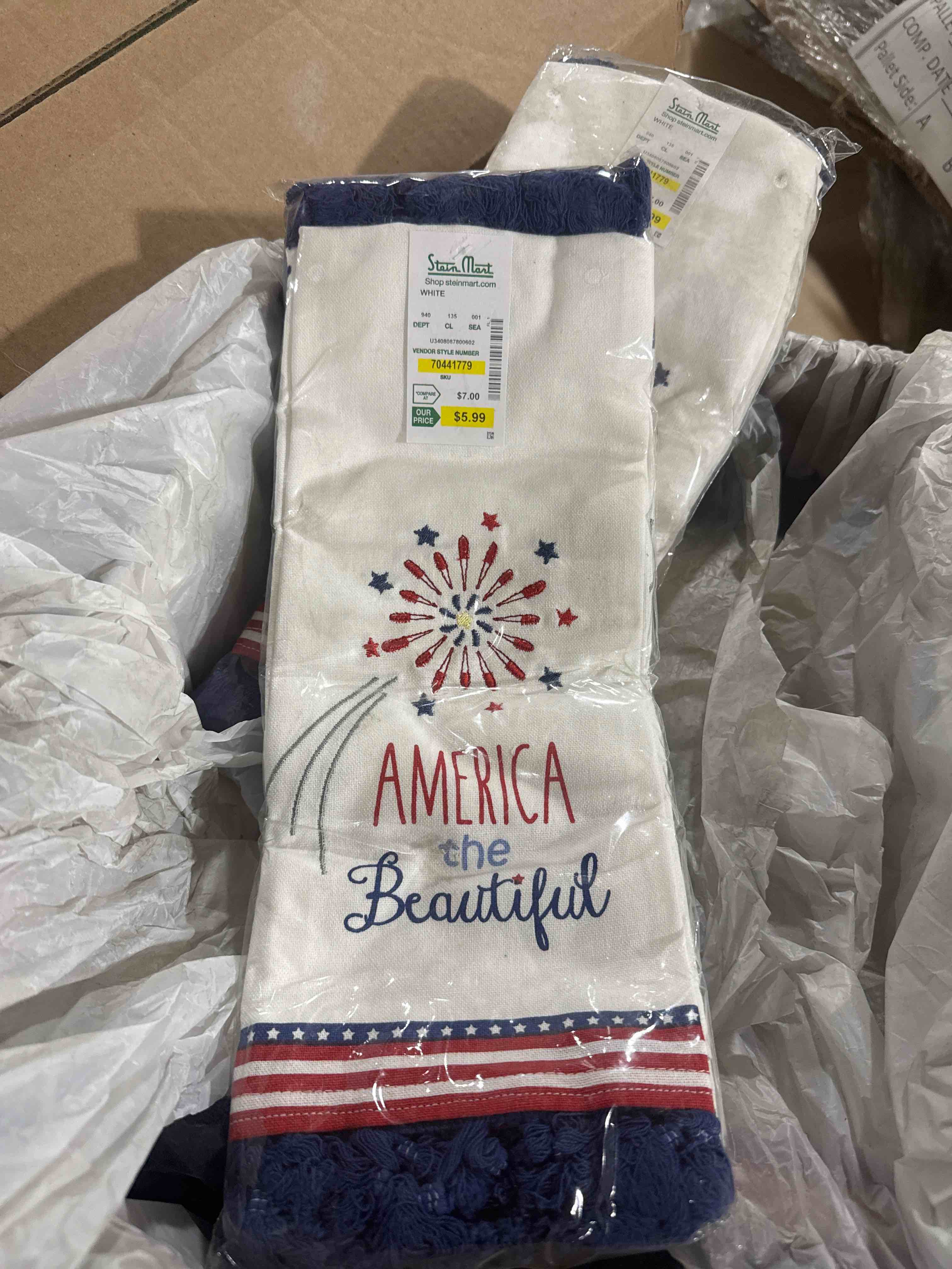 Pack of America, the beautiful hand towels