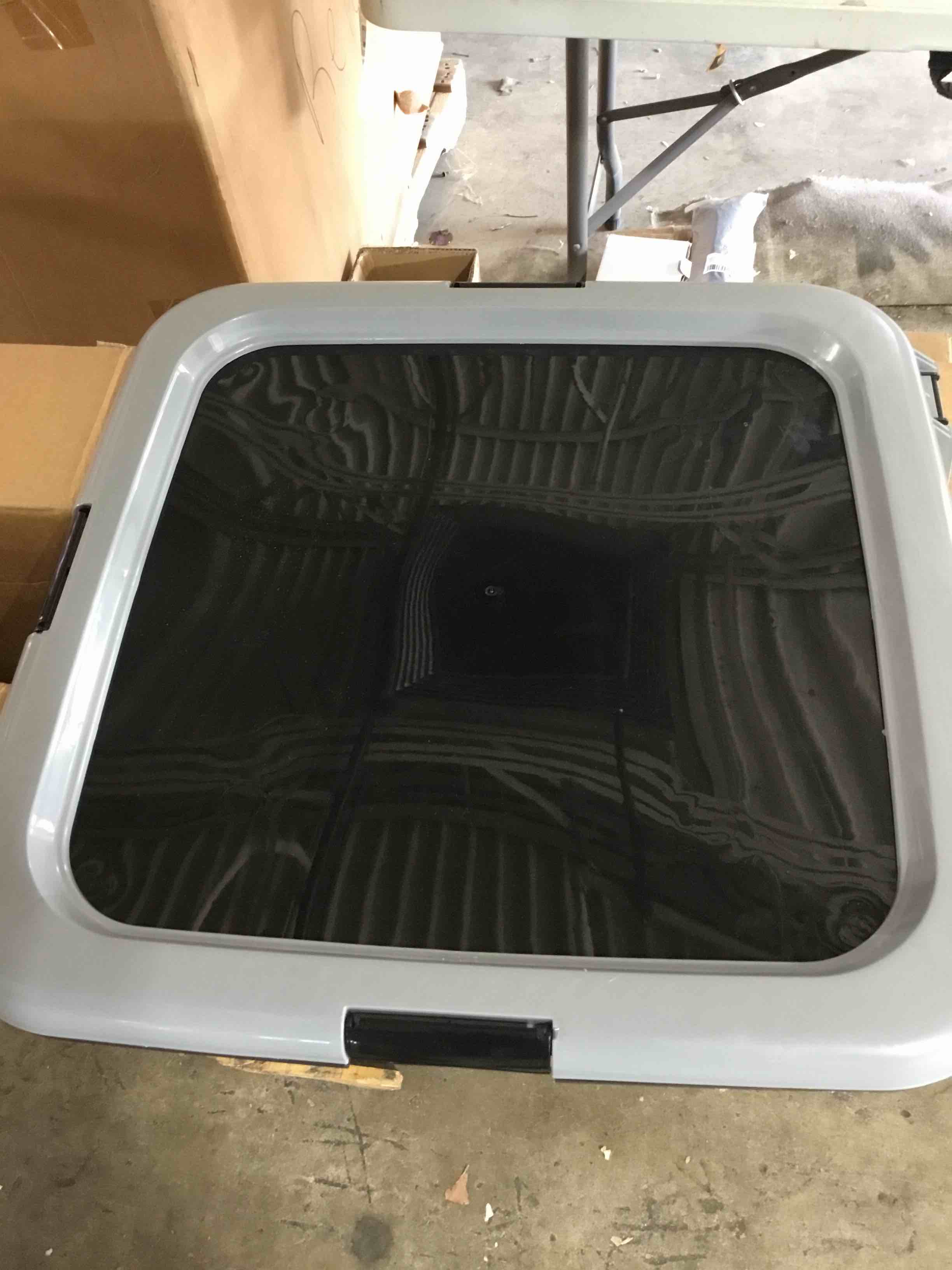 Condition photo showing Good Condition for IRIS USA Pee Pad Holder - for Regular Sized Dog and Puppy Pee Pads, Secured Latches, Non-Skid Feet, High Polish Finish for Easy Cleaning, Leak Protection, Fits 22"x22" Pad or Larger, Black/Gray
